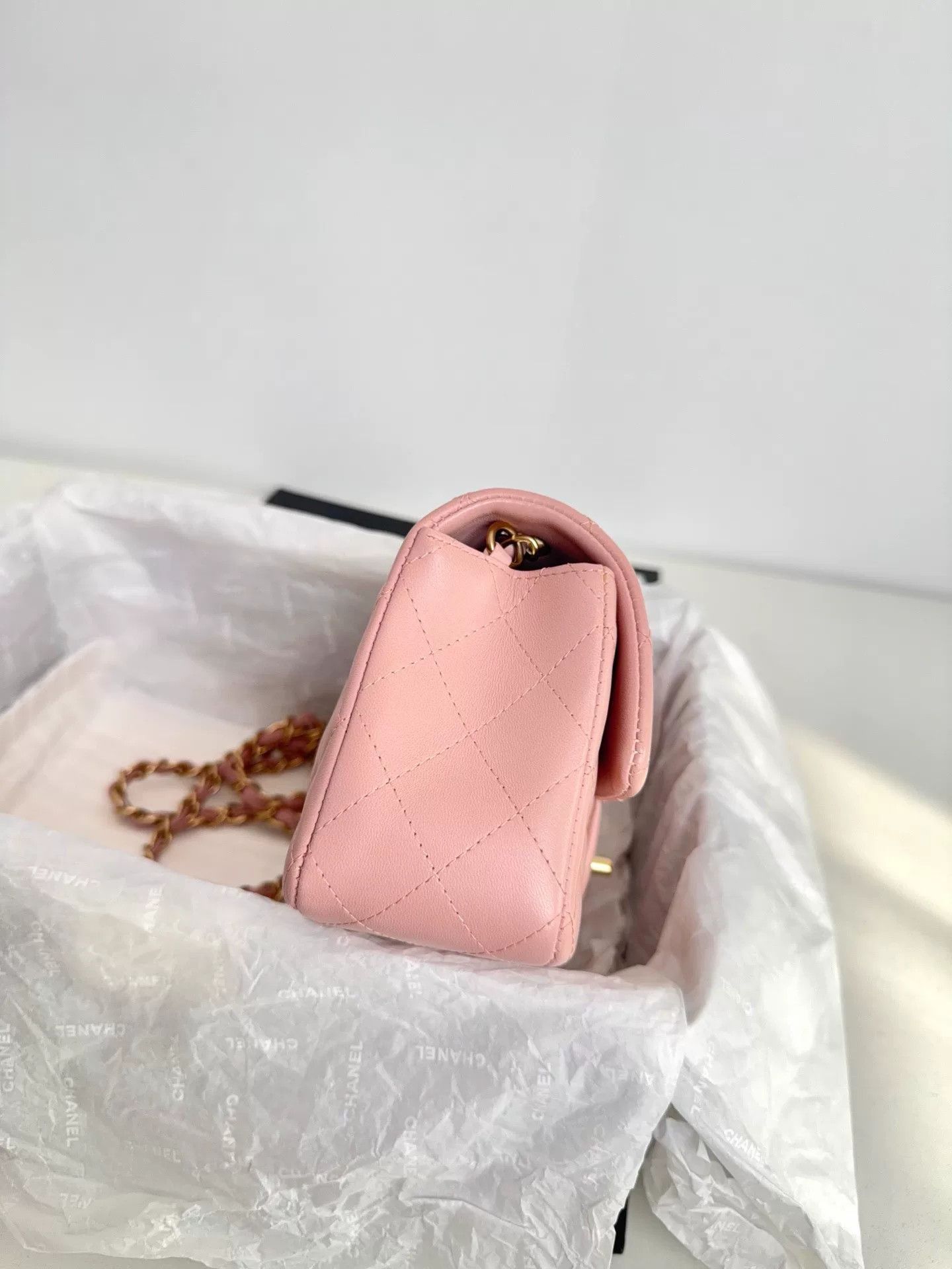 Chanel Pre-loved Bag Very good condition Size ONE SIZE - 5 Thumbnail