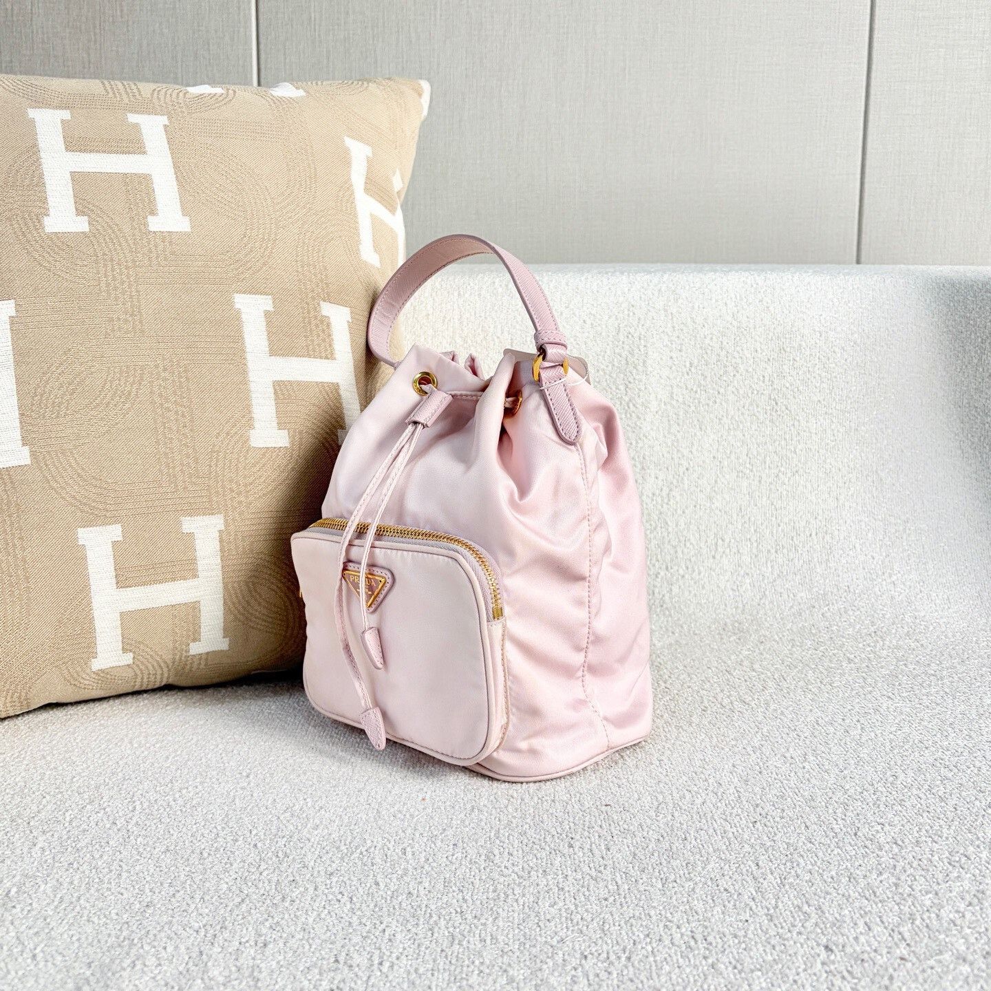 Prada Pre-loved Bag Very good condition Size ONE SIZE - 4 Thumbnail