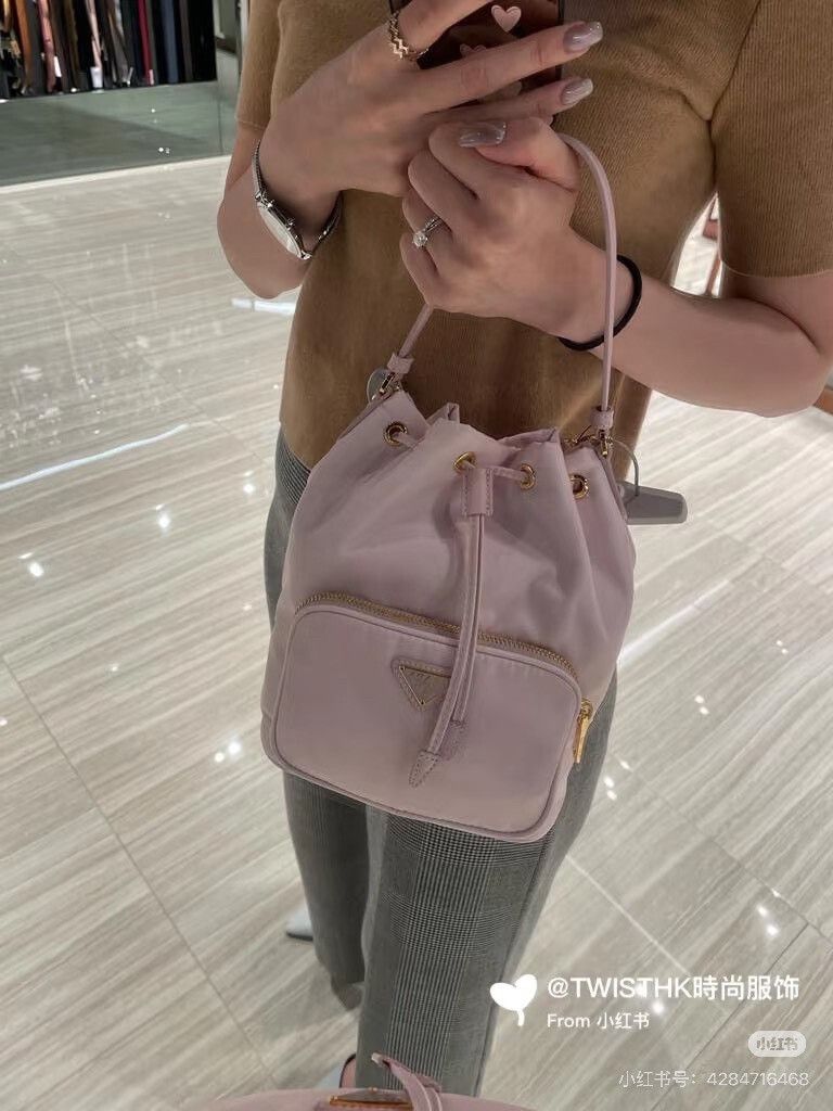 Prada Pre-loved Bag Very good condition Size ONE SIZE - 8 Thumbnail