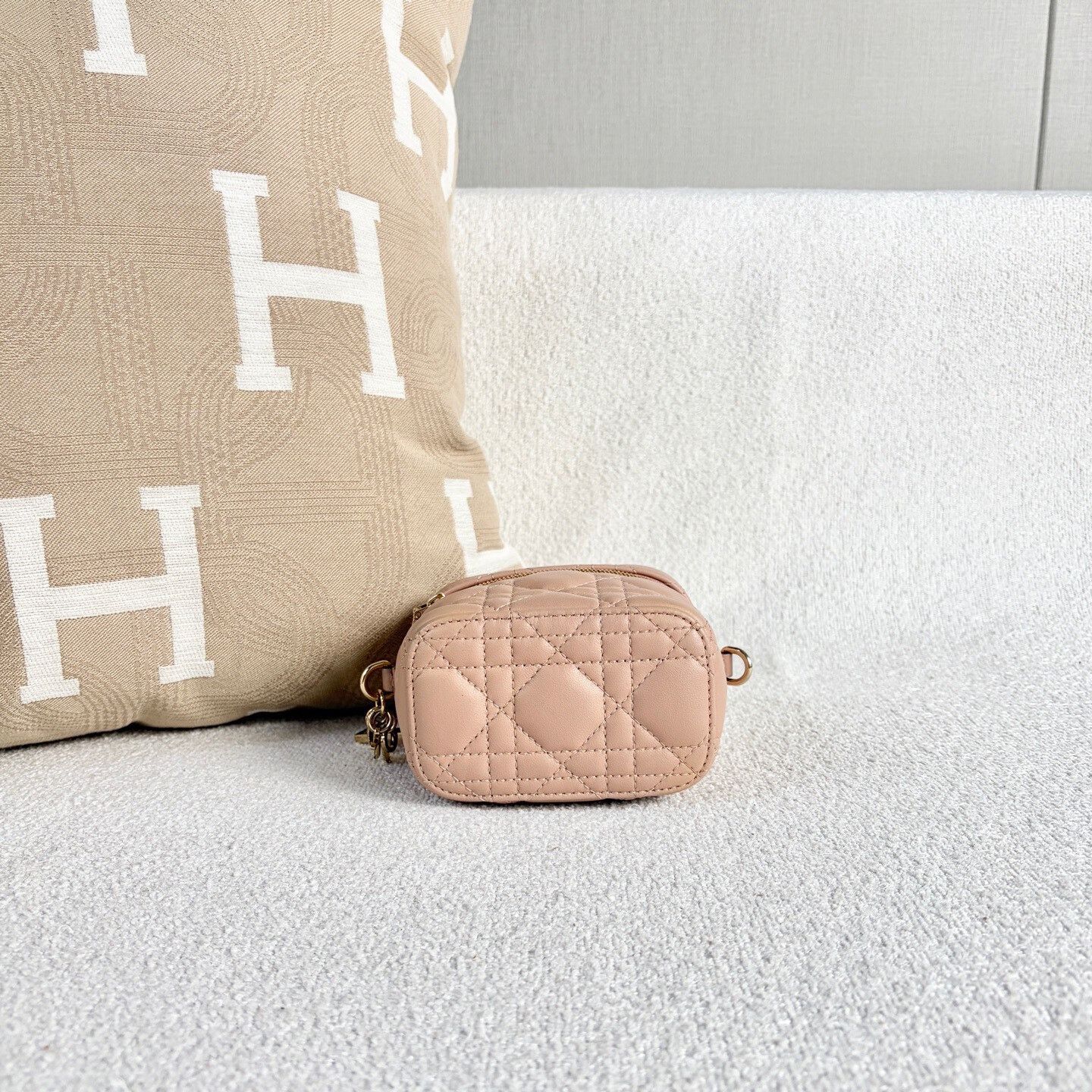 Dior Pre-loved Bag Very good condition Size ONE SIZE - 5 Thumbnail