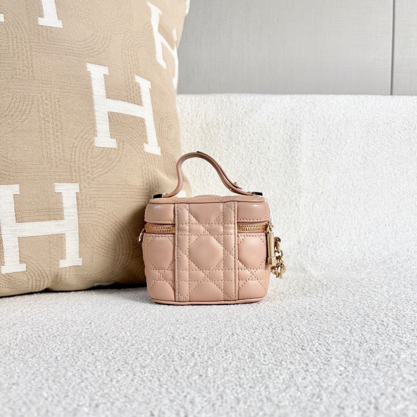 Dior Pre-loved Bag Very good condition Size ONE SIZE - 3 Thumbnail