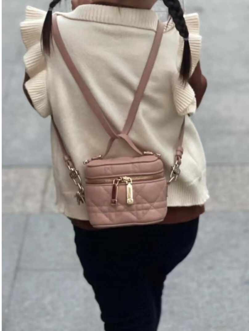 Dior Pre-loved Bag Very good condition Size ONE SIZE - 8 Thumbnail