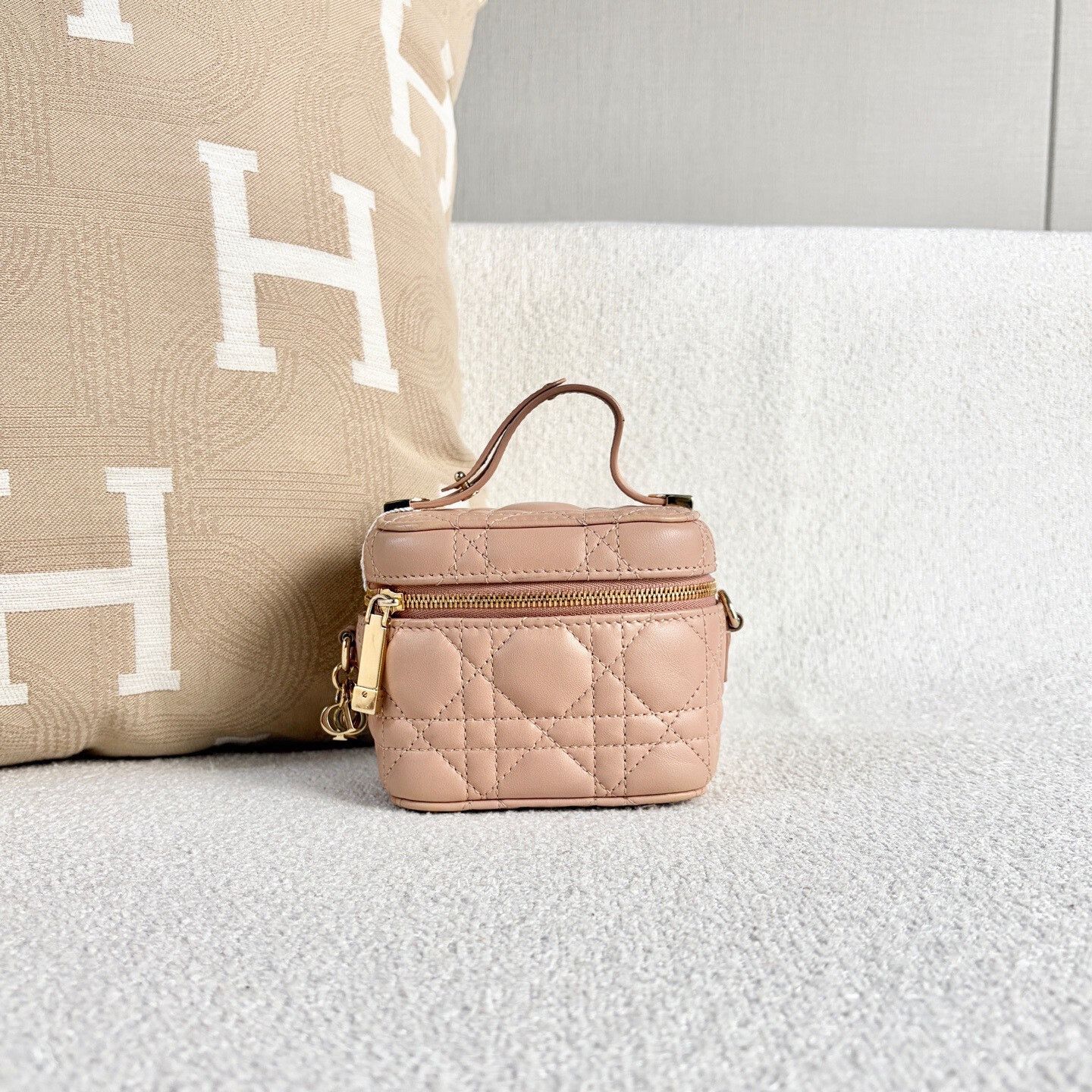 Dior Pre-loved Bag Very good condition Size ONE SIZE - 2 Thumbnail