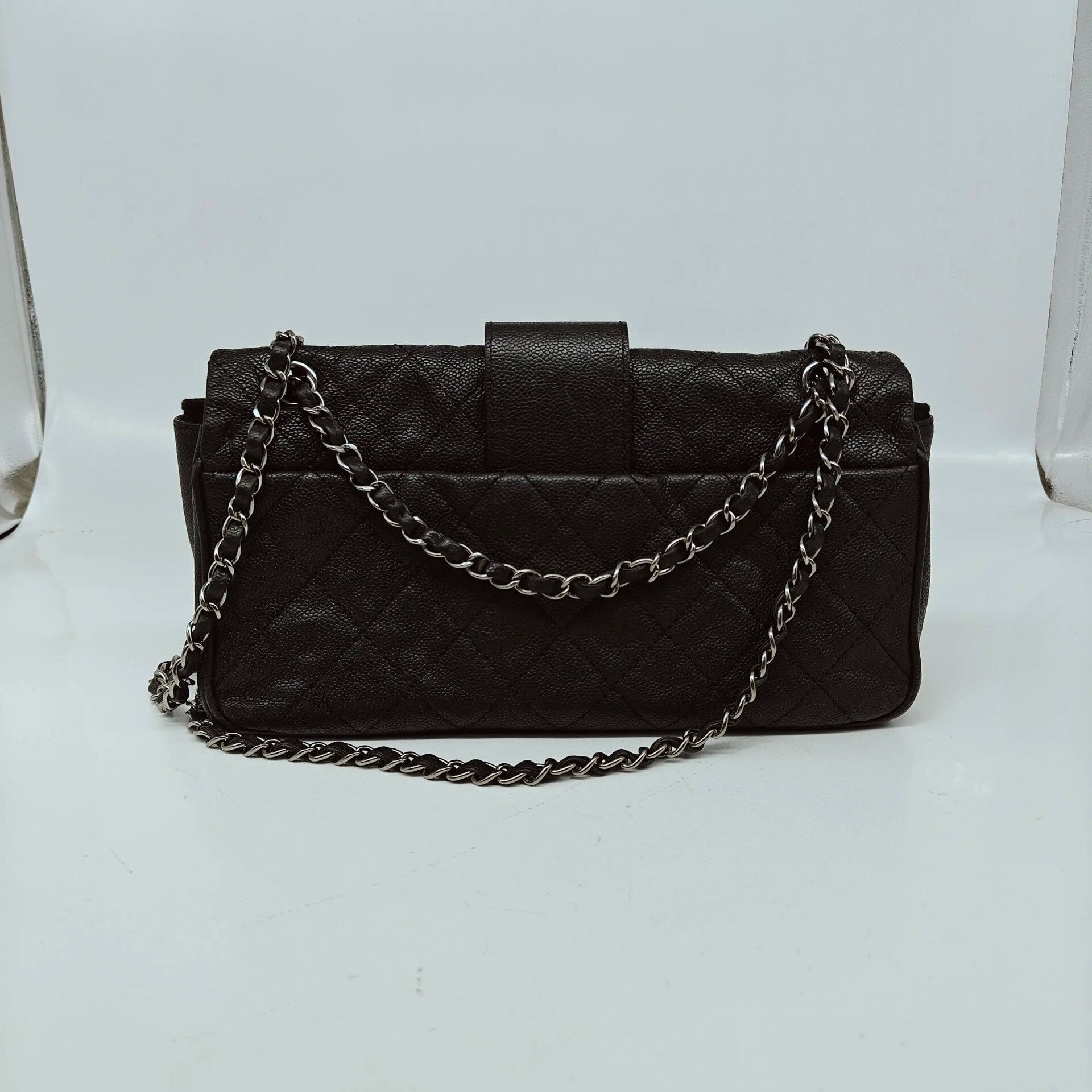 Chanel Pre-loved Bag Very good condition Size ONE SIZE - 4 Thumbnail