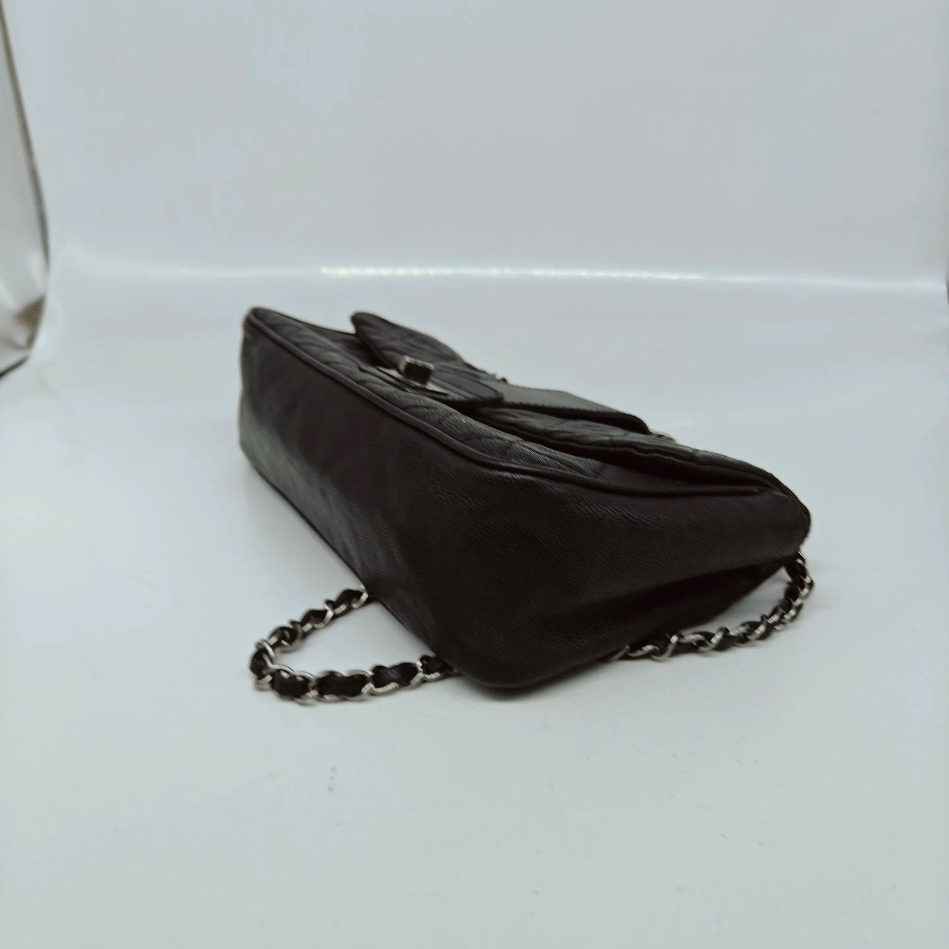 Chanel Pre-loved Bag Very good condition Size ONE SIZE - 5 Thumbnail