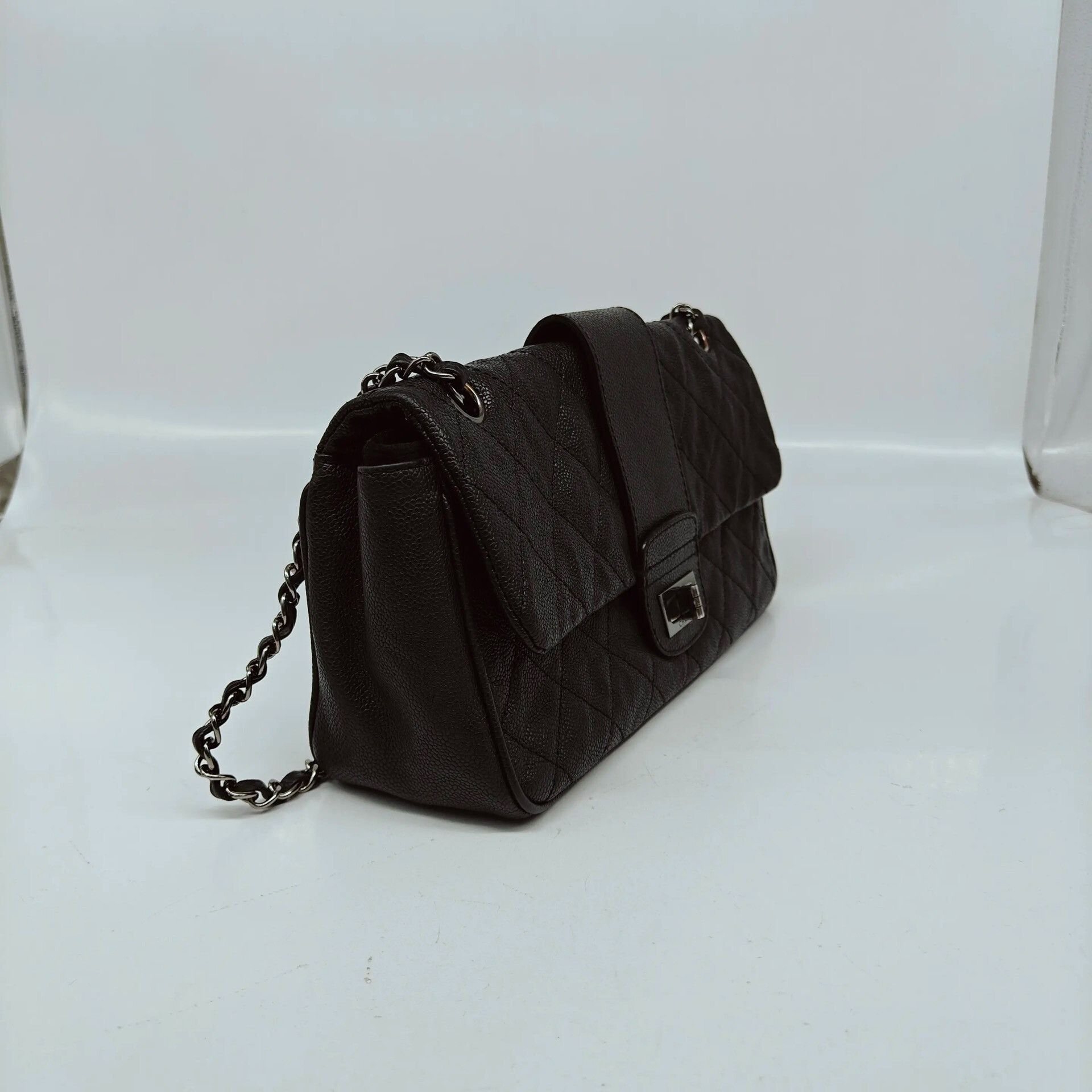 Chanel Pre-loved Bag Very good condition Size ONE SIZE - 3 Thumbnail