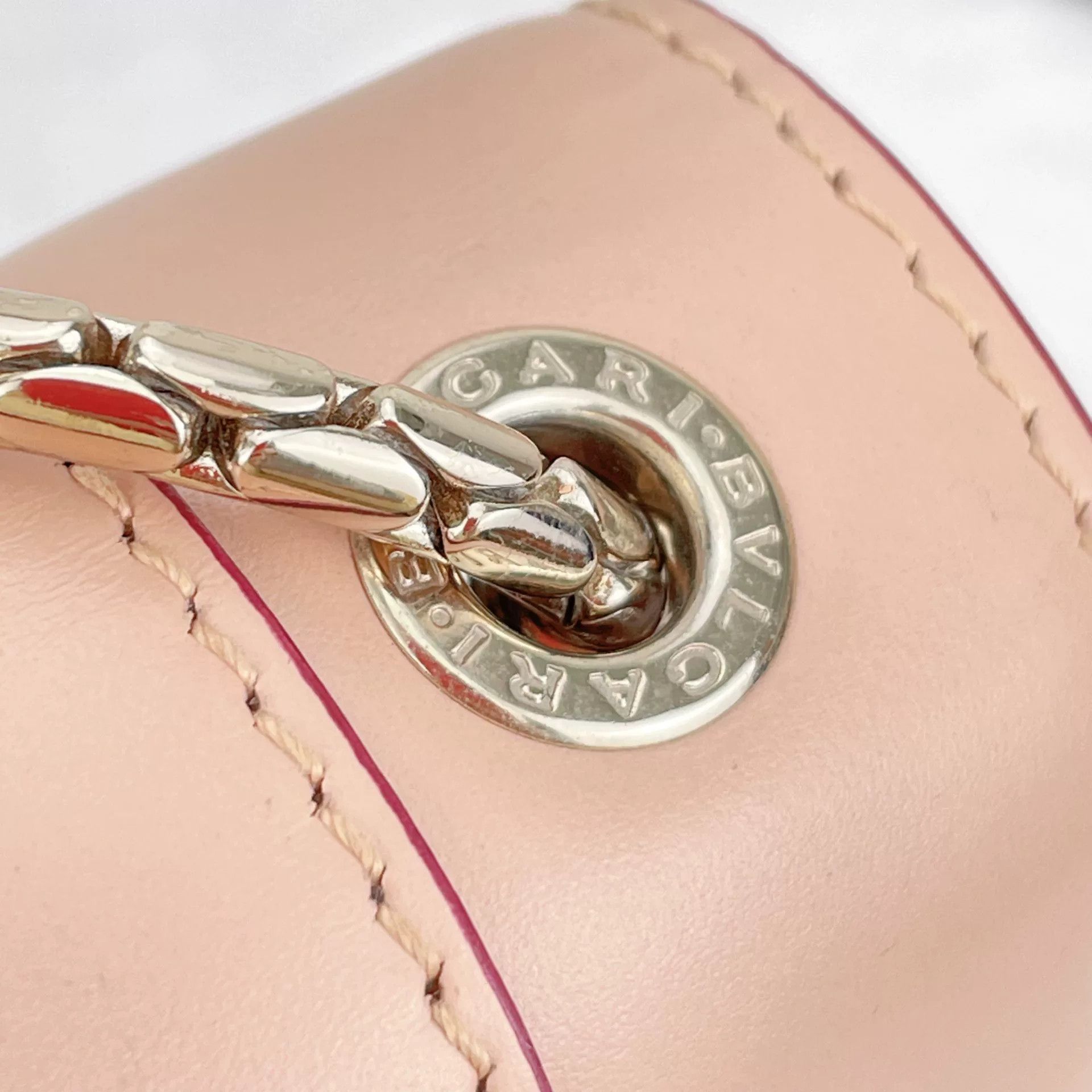 Bvlgari Pre-loved Bag Very good condition Size ONE SIZE - 8 Thumbnail