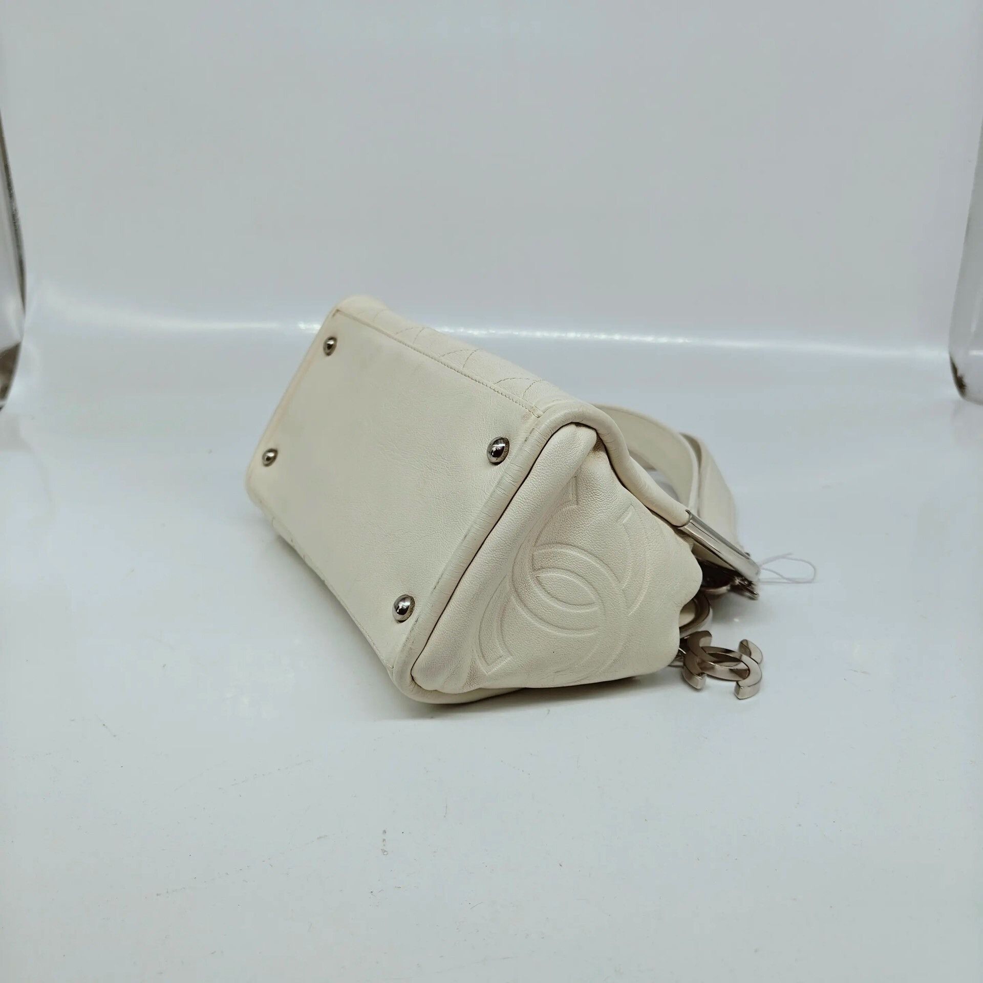 Chanel Pre-loved Bag Very good condition Size ONE SIZE - 5 Thumbnail