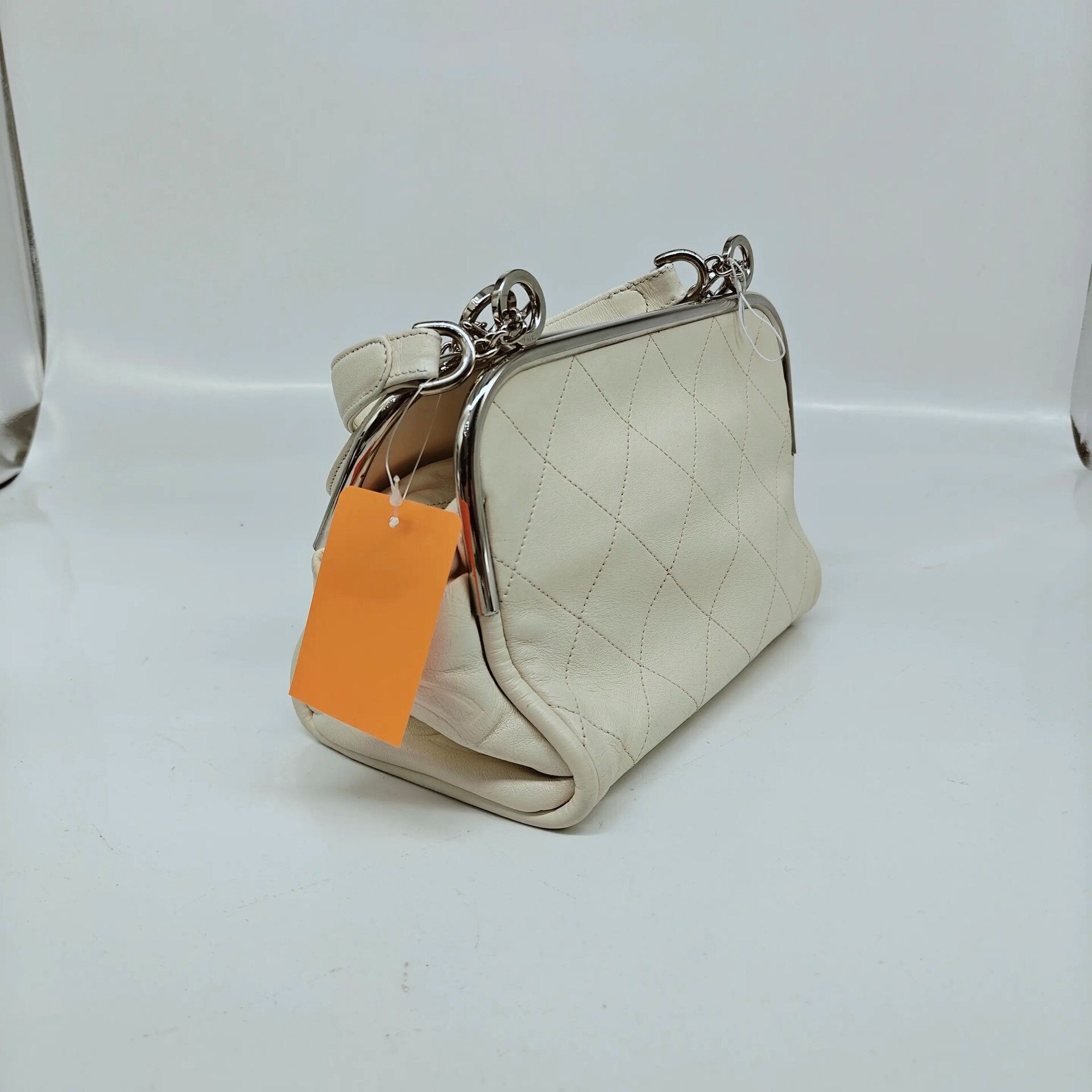 Chanel Pre-loved Bag Very good condition Size ONE SIZE - 3 Thumbnail