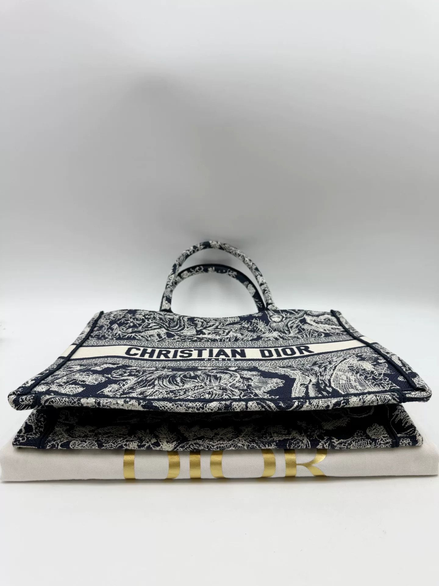 Dior Pre-loved Bag Very good condition Size ONE SIZE - 3 Thumbnail