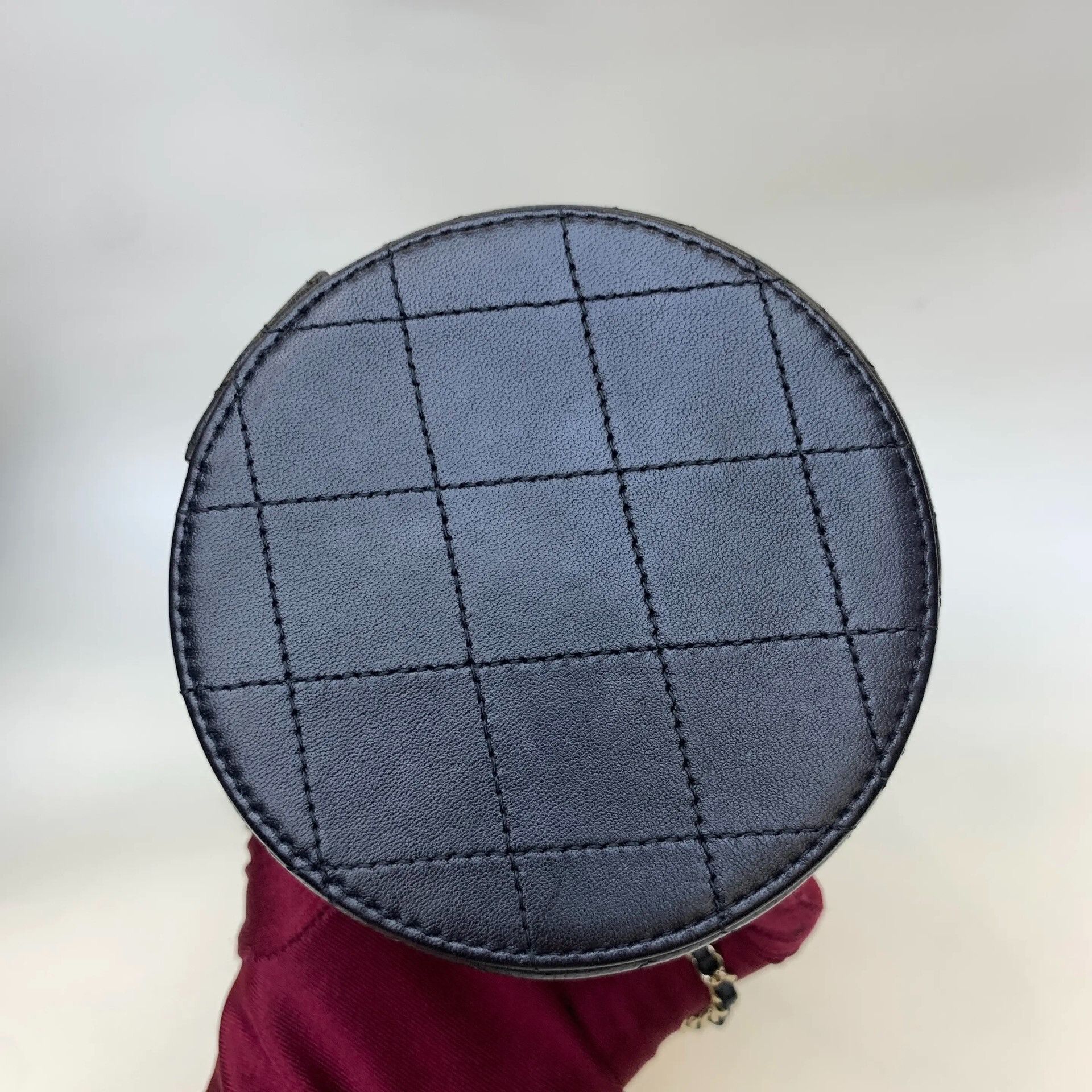 Chanel Pre-loved Bag Very good condition Size ONE SIZE - 5 Thumbnail