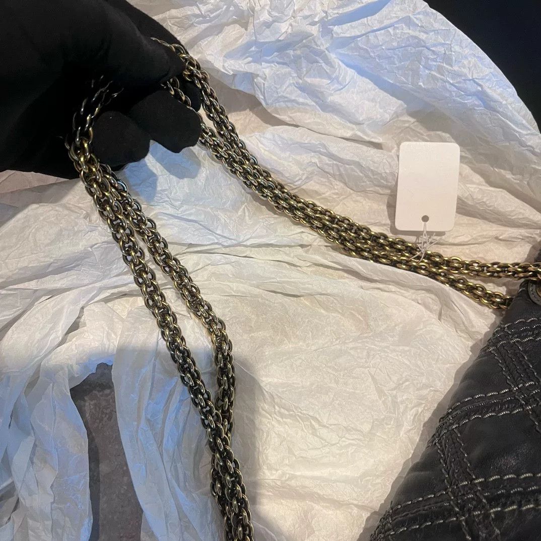 Chanel Pre-loved Bag Very good condition Size ONE SIZE - 4 Thumbnail