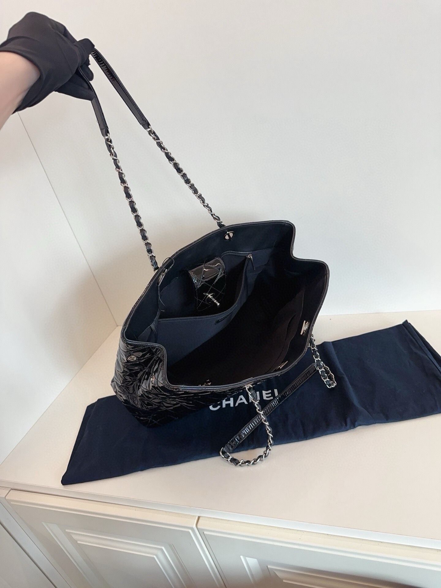 Chanel Pre-loved Bag Very good condition Size ONE SIZE - 7 Thumbnail