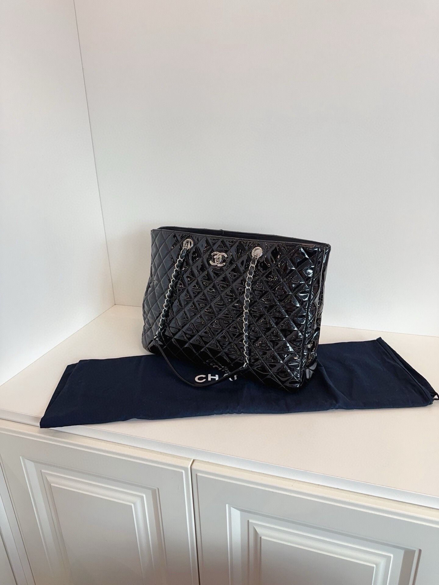 Chanel Pre-loved Bag Very good condition Size ONE SIZE - 4 Thumbnail