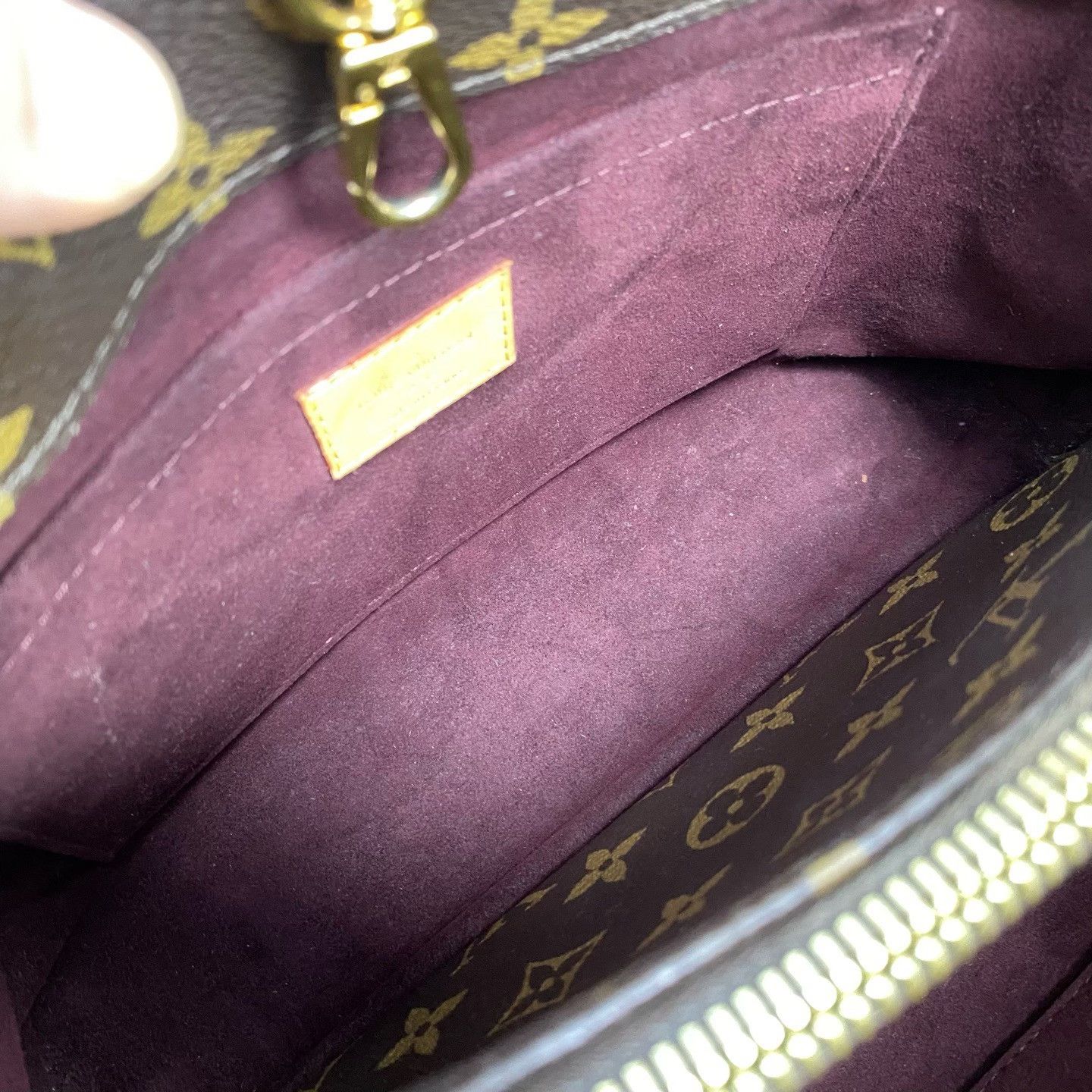 Louis Vuitton Pre-loved Bag Very good condition Size ONE SIZE - 6 Thumbnail