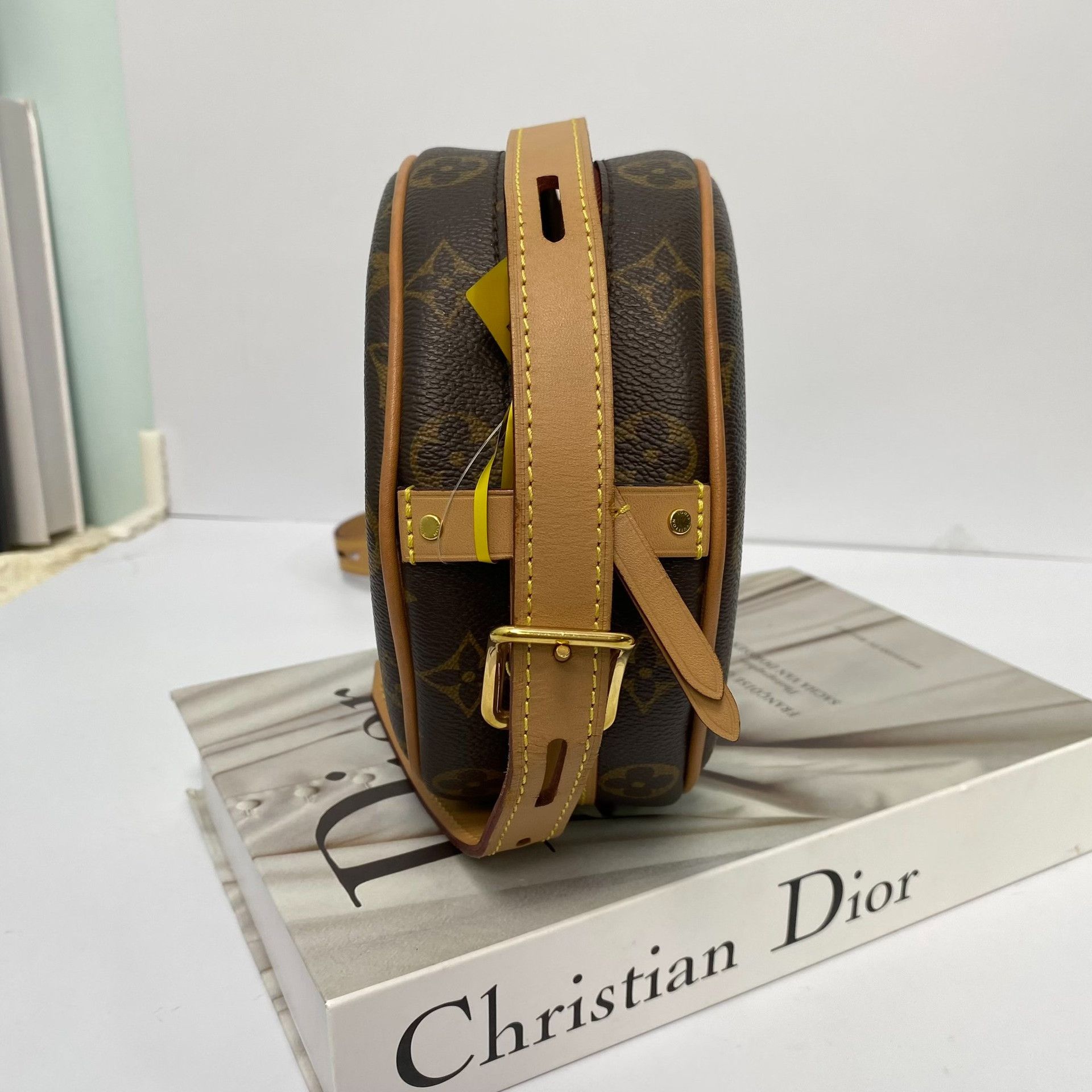 Louis Vuitton Pre-loved Bag Very good condition Size ONE SIZE - 5 Thumbnail