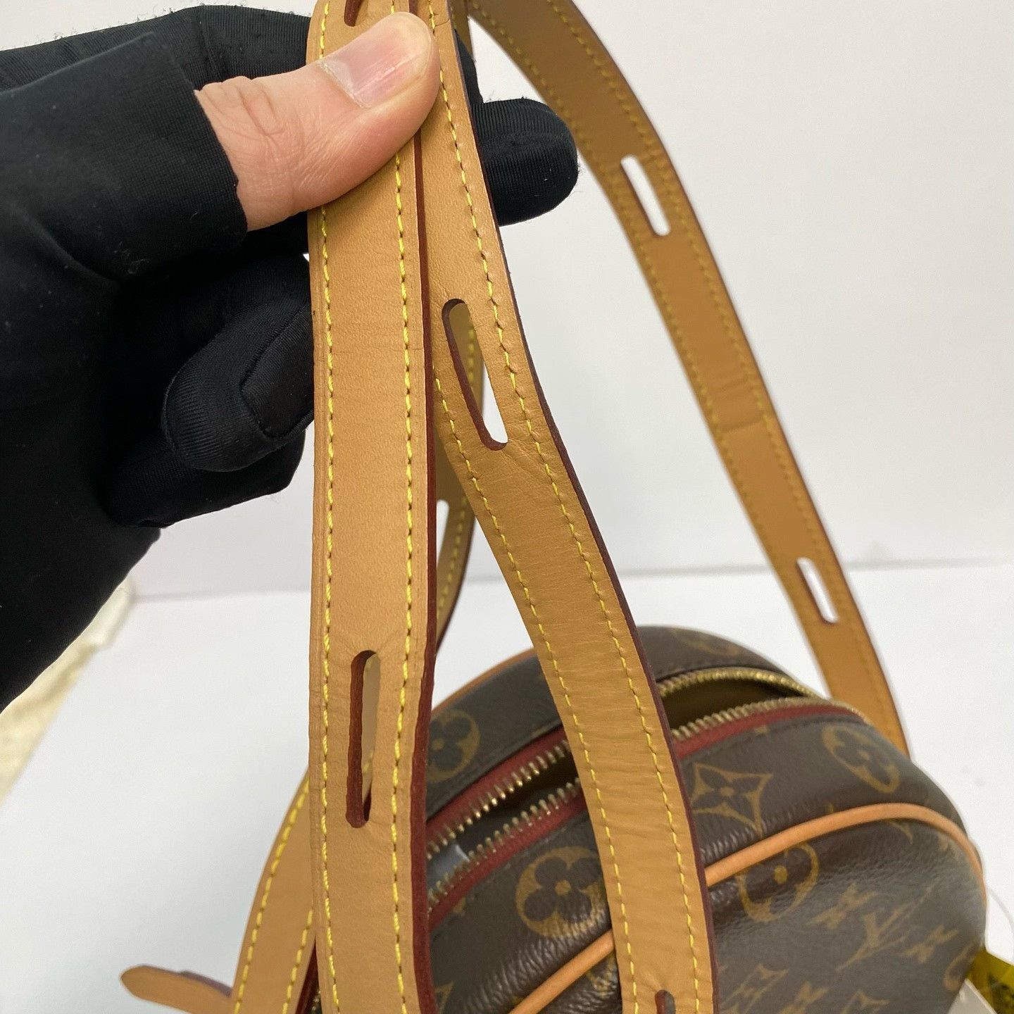 Louis Vuitton Pre-loved Bag Very good condition Size ONE SIZE - 8 Thumbnail