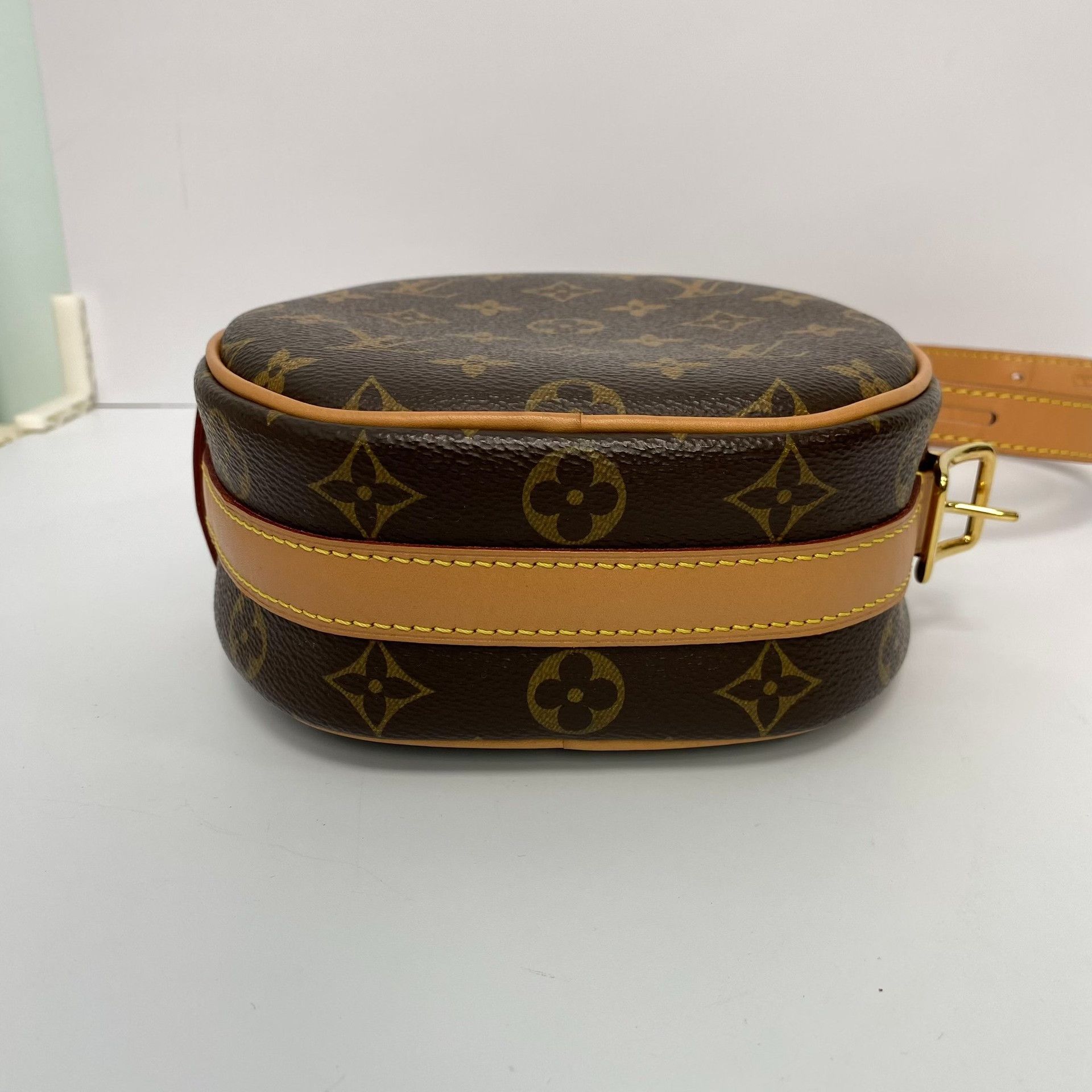 Louis Vuitton Pre-loved Bag Very good condition Size ONE SIZE - 6 Thumbnail