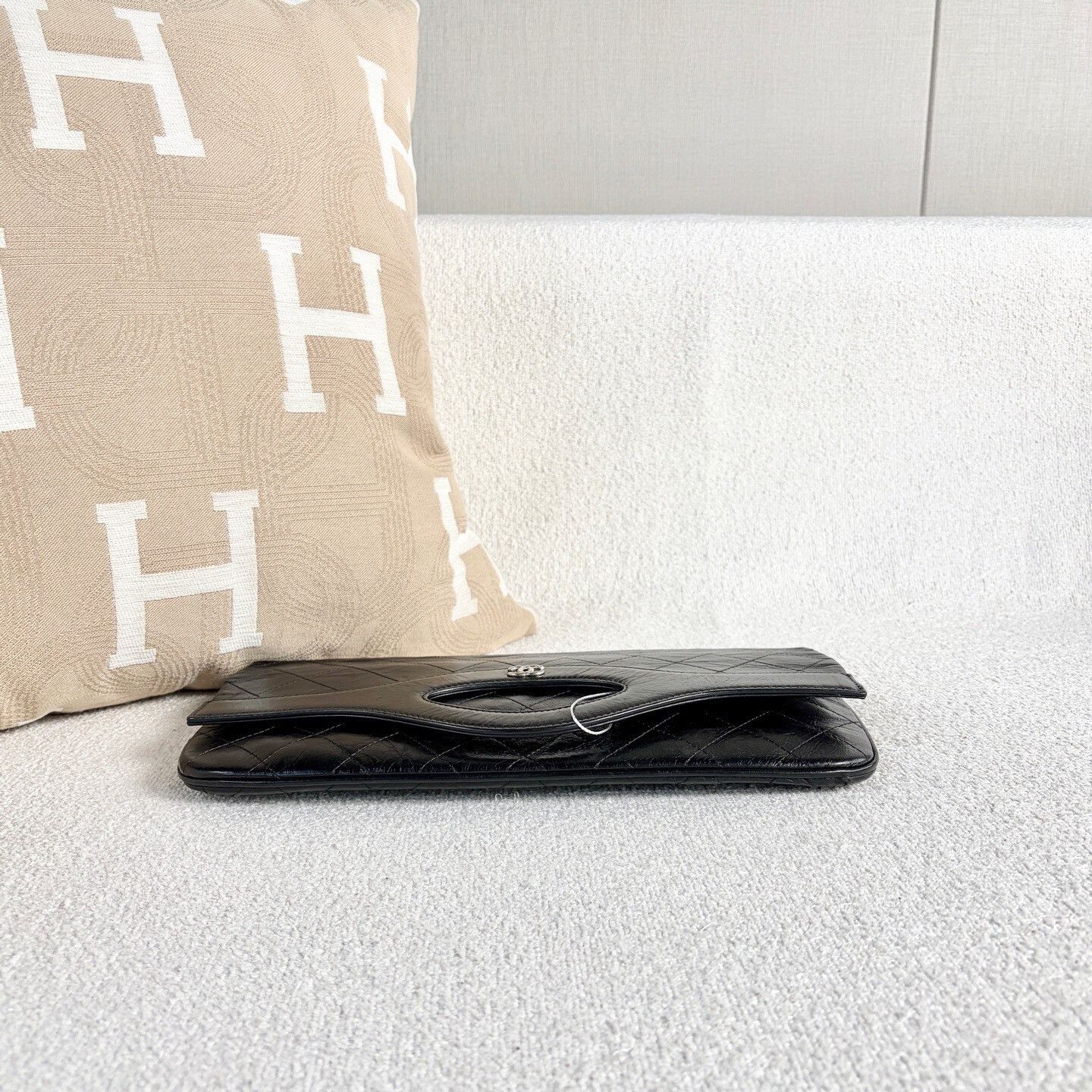 Chanel Pre-loved Bag Very good condition Size ONE SIZE - 5 Thumbnail