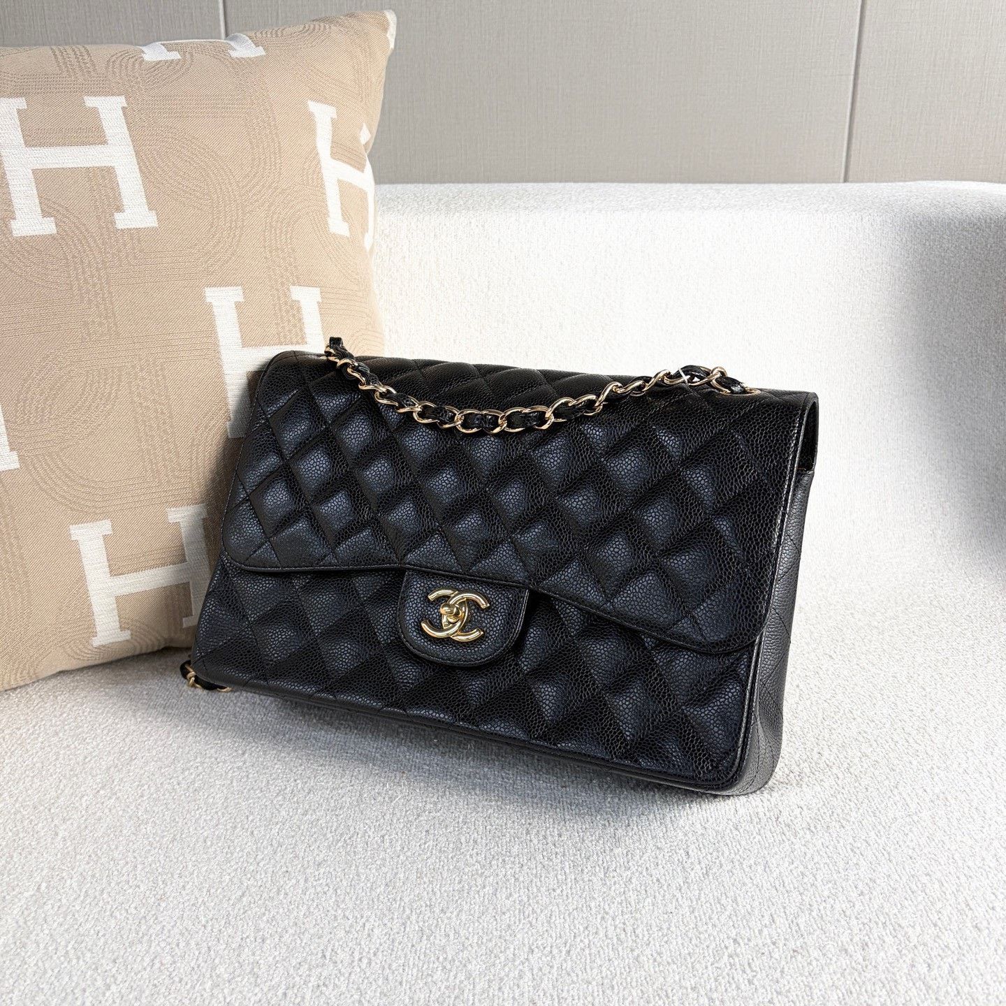Chanel Pre-loved Bag Very good condition Size ONE SIZE - 4 Thumbnail