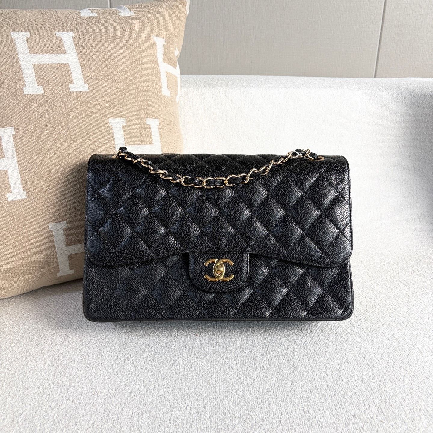 Chanel Pre-loved Bag Very good condition Size ONE SIZE - 2 Thumbnail