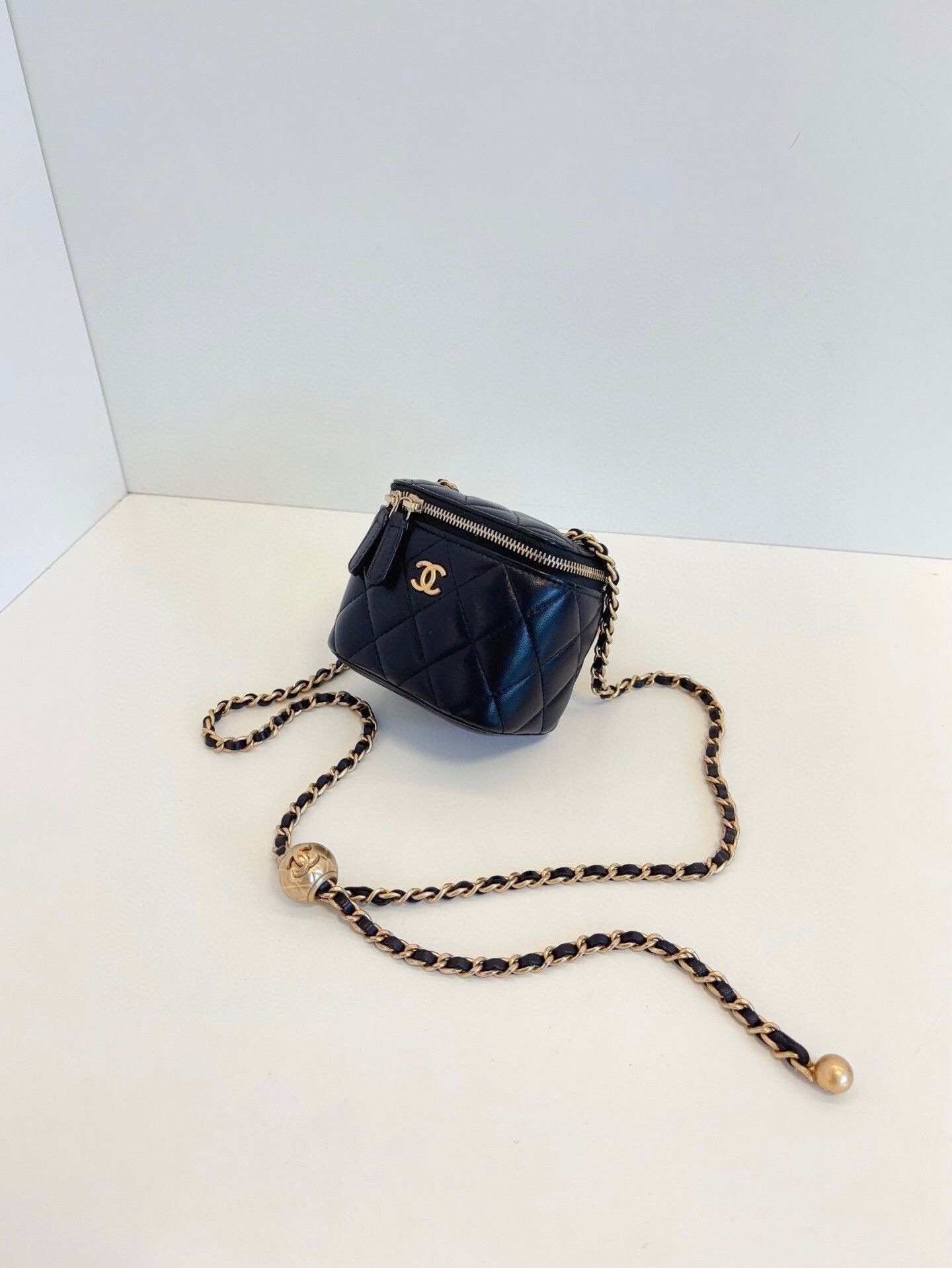 Chanel Pre-loved Bag Very good condition Size ONE SIZE - 3 Thumbnail