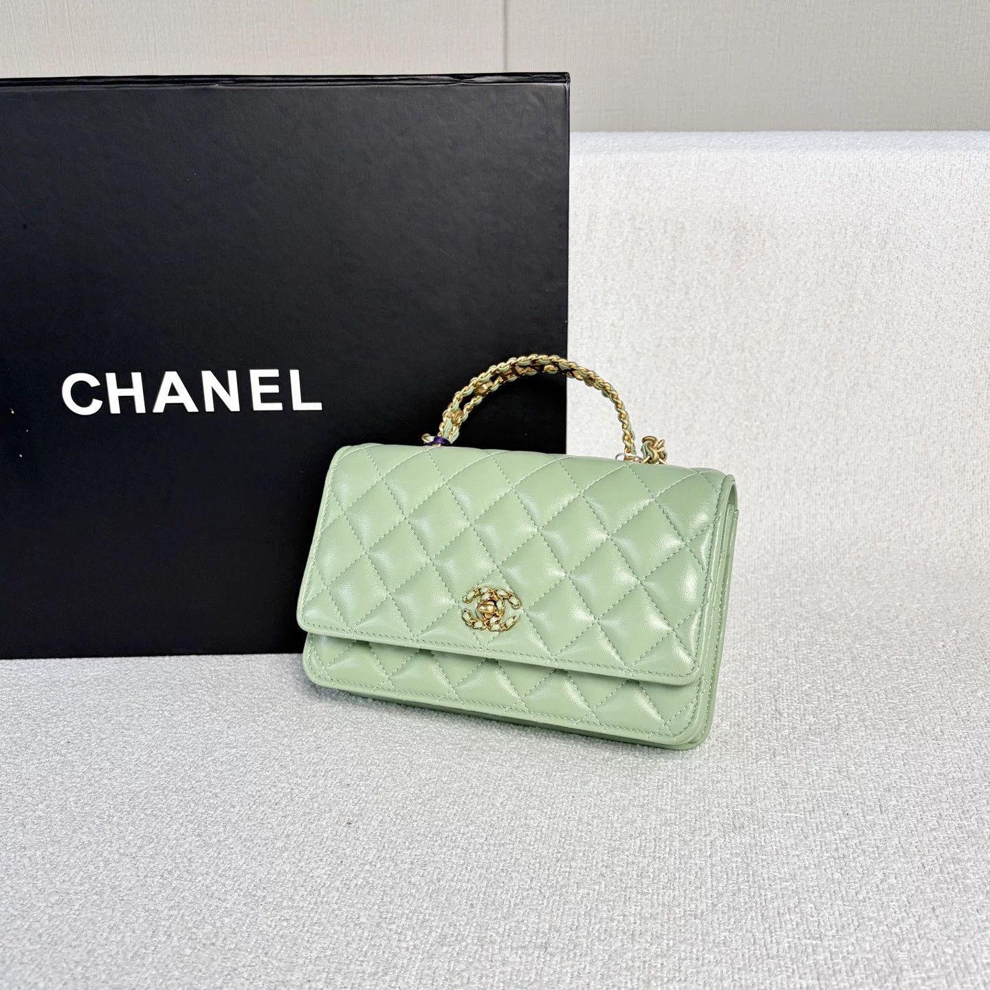 Chanel Pre-loved Bag Very good condition Size ONE SIZE - 4 Thumbnail