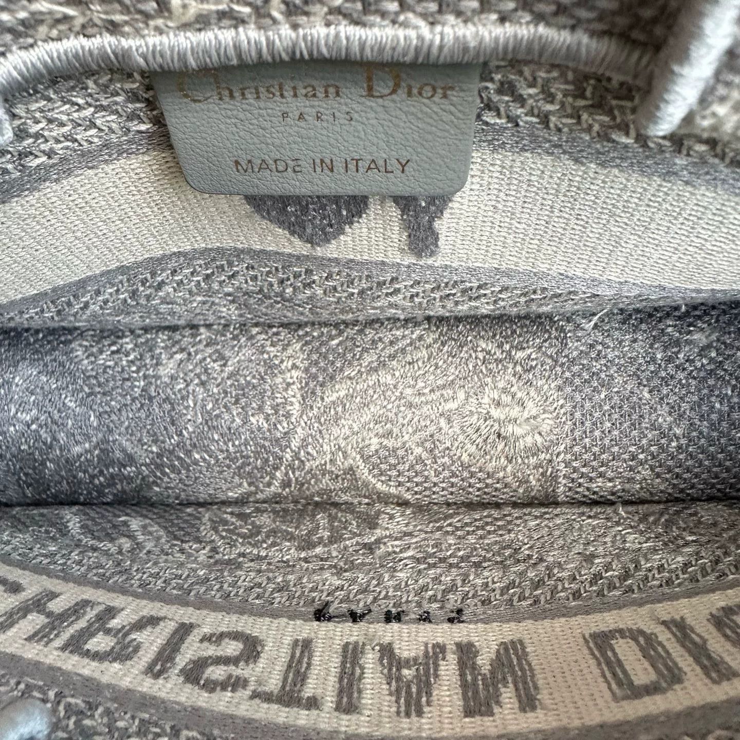 Dior Pre-loved Bag Very good condition Size ONE SIZE - 7 Thumbnail