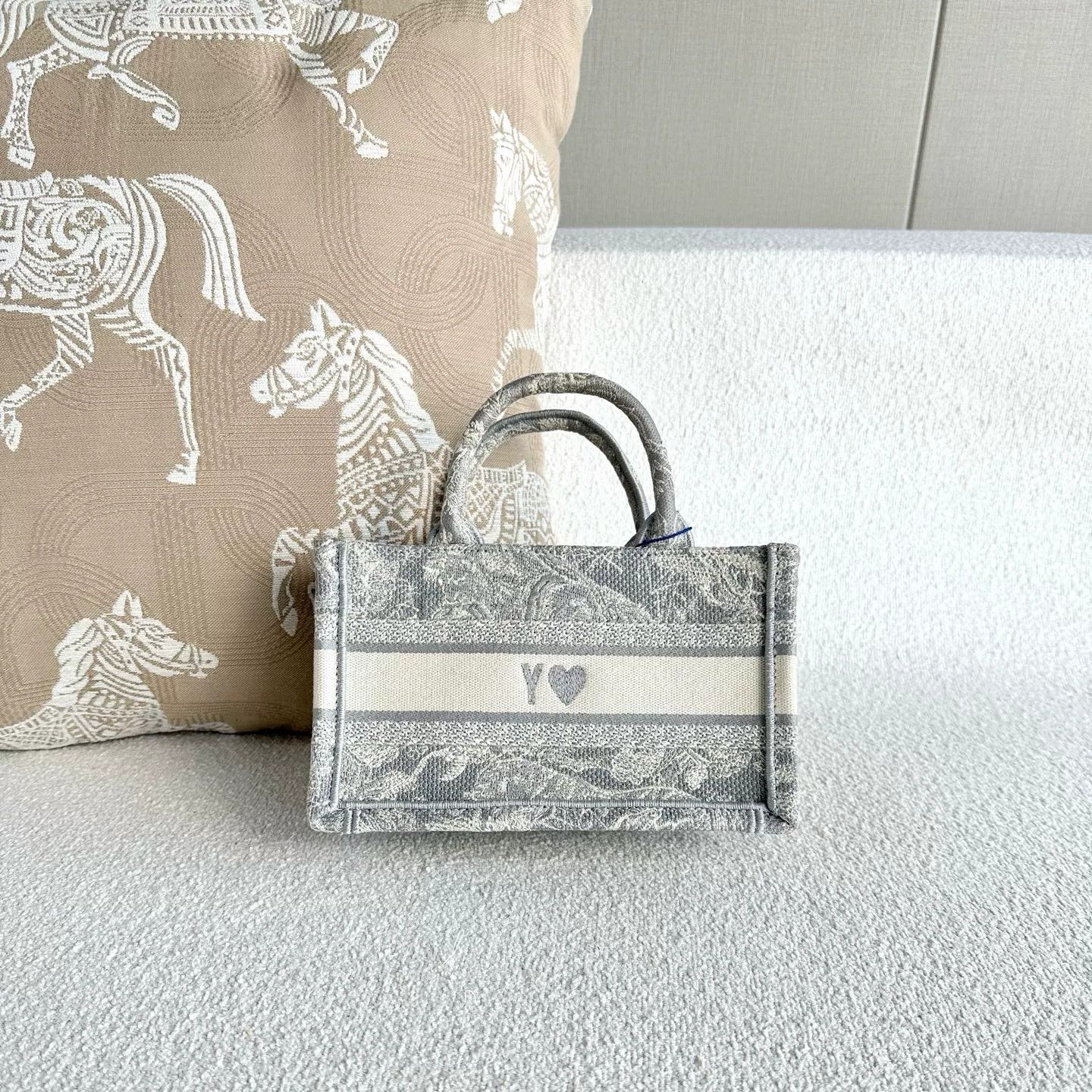 Dior Pre-loved Bag Very good condition Size ONE SIZE - 3 Thumbnail