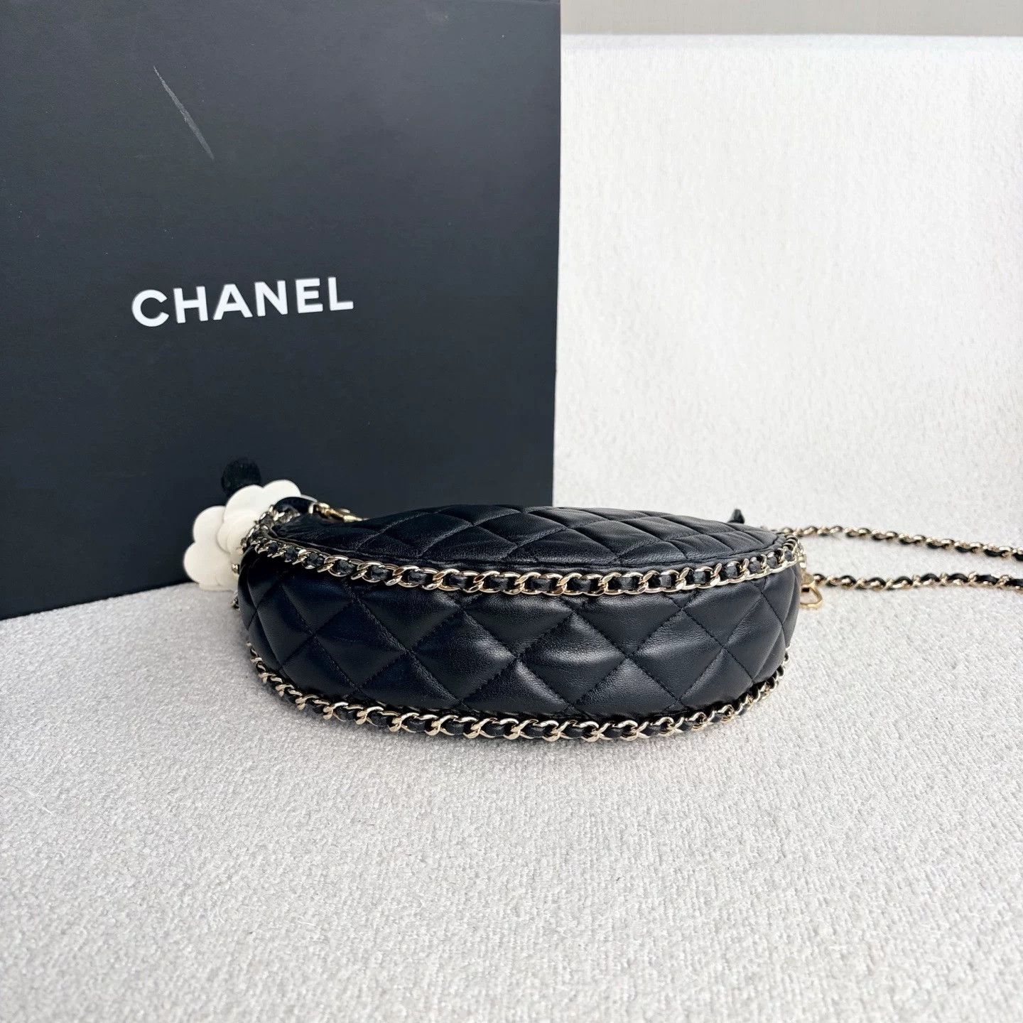 Chanel Pre-loved Bag Very good condition Size ONE SIZE - 5 Thumbnail