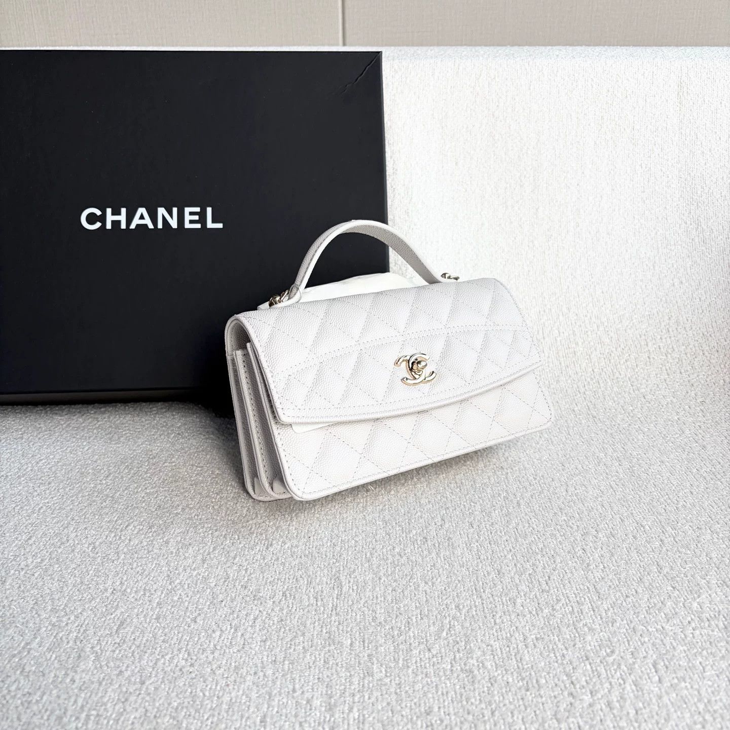 Chanel Pre-loved Bag Brand new condition Size ONE SIZE - 6 Thumbnail