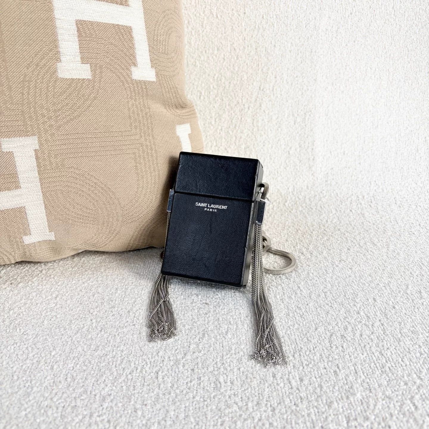 Saint Laurent Paris Pre-loved Bag Very good condition Size ONE SIZE - 4 Thumbnail