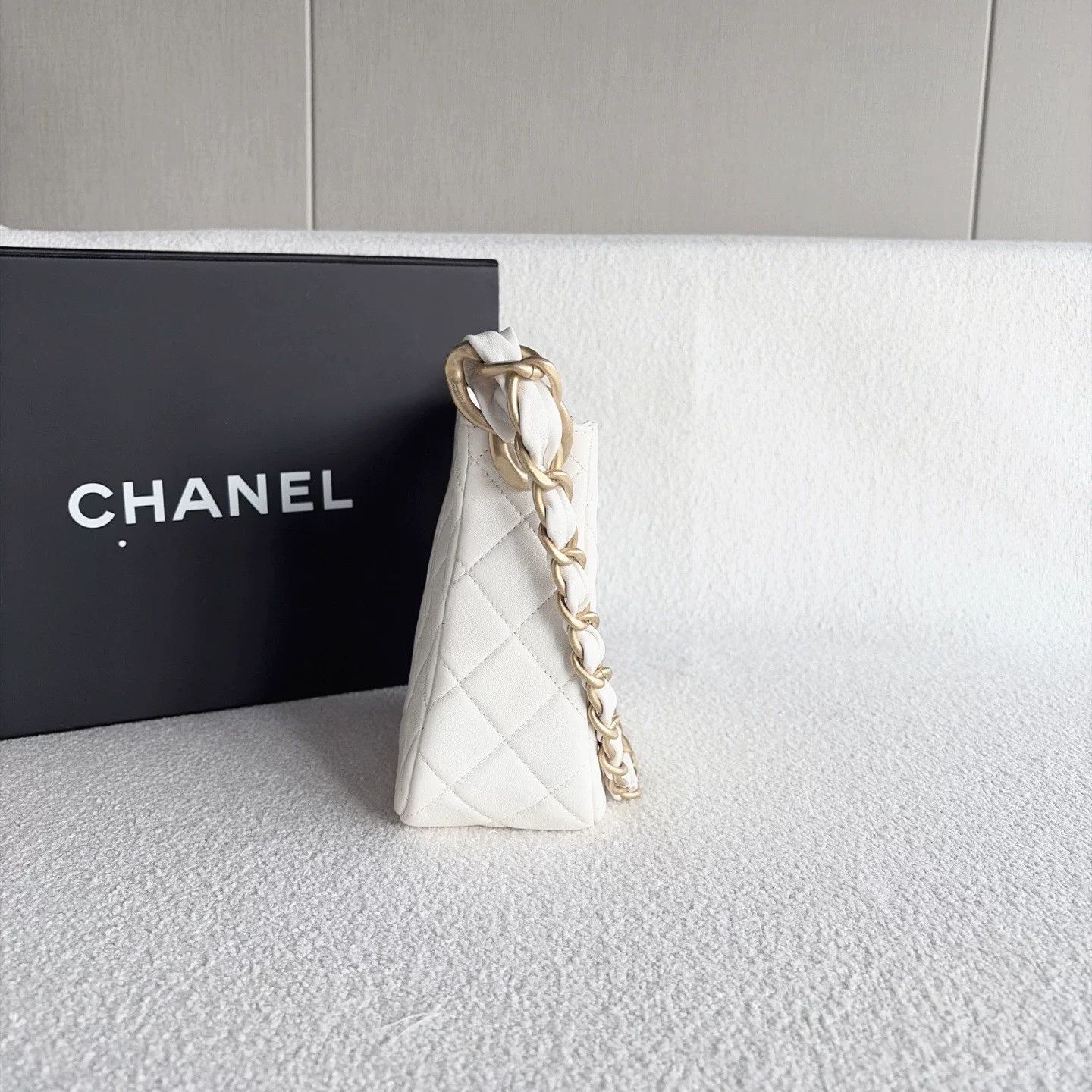 Chanel Pre-loved Bag Very good condition Size ONE SIZE - 3 Thumbnail