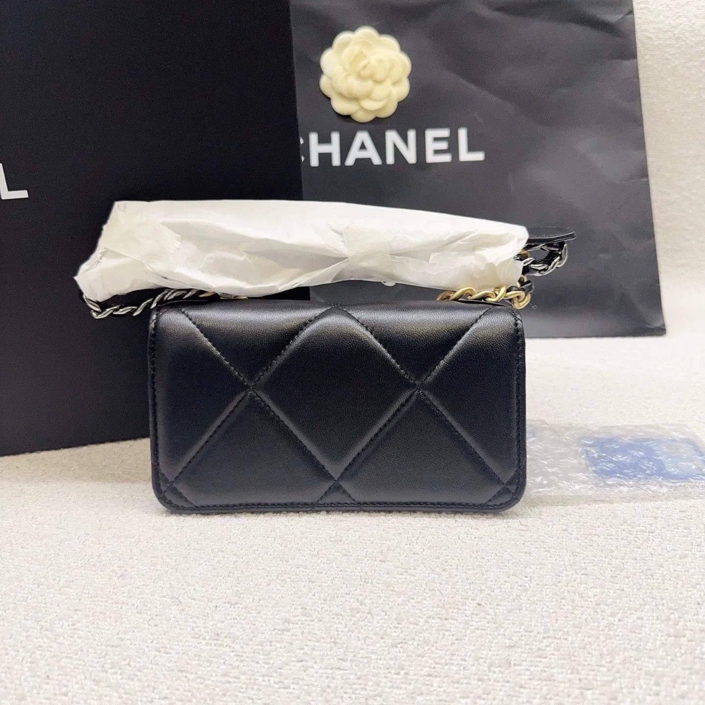 Chanel Pre-loved Bag Very good condition Size ONE SIZE - 3 Thumbnail