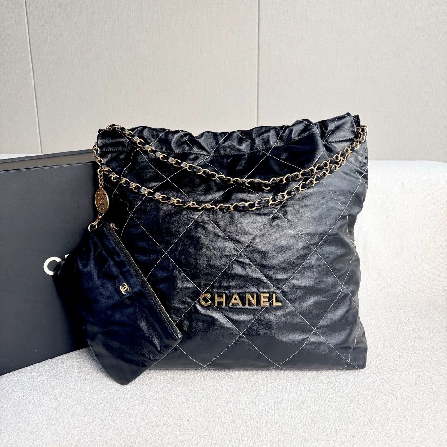 Chanel Pre-loved Bag Very good condition Size ONE SIZE - 2 Thumbnail