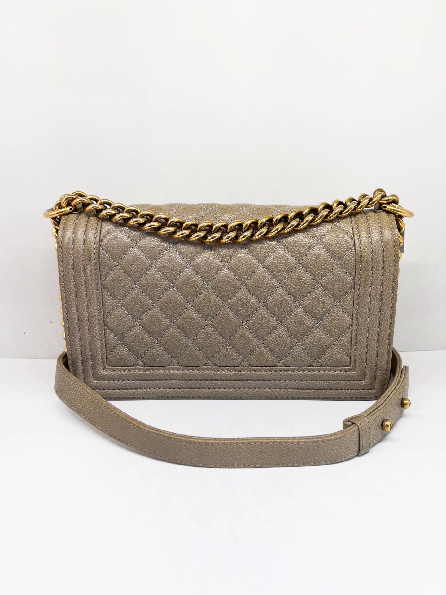 Chanel Pre-loved Bag Very good condition Size ONE SIZE - 2 Thumbnail
