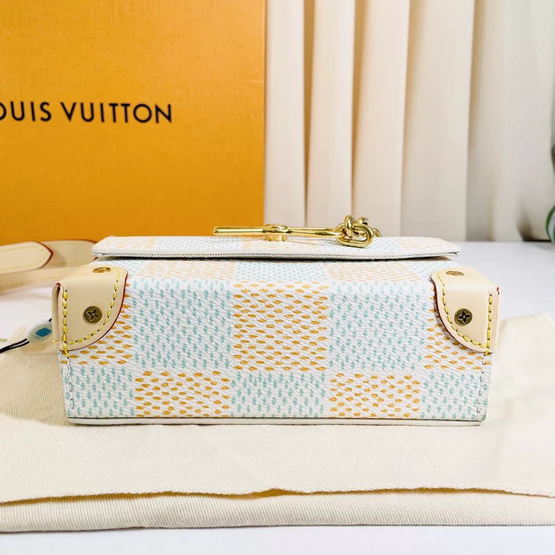 Louis Vuitton Pre-loved Bag Very good condition Size ONE SIZE - 3 Thumbnail