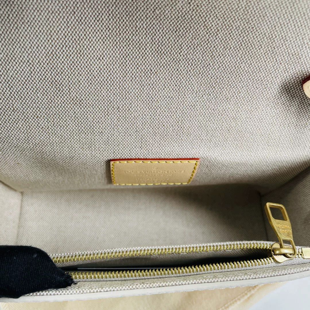 Louis Vuitton Pre-loved Bag Very good condition Size ONE SIZE - 4 Thumbnail