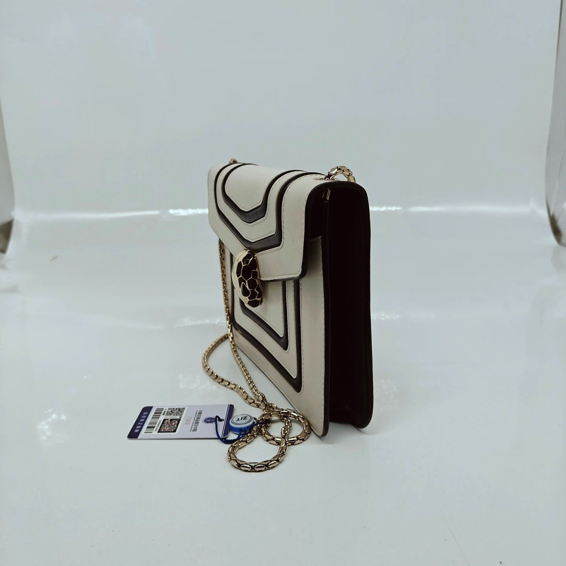 Bvlgari Pre-loved Bag Very good condition Size ONE SIZE - 2 Thumbnail