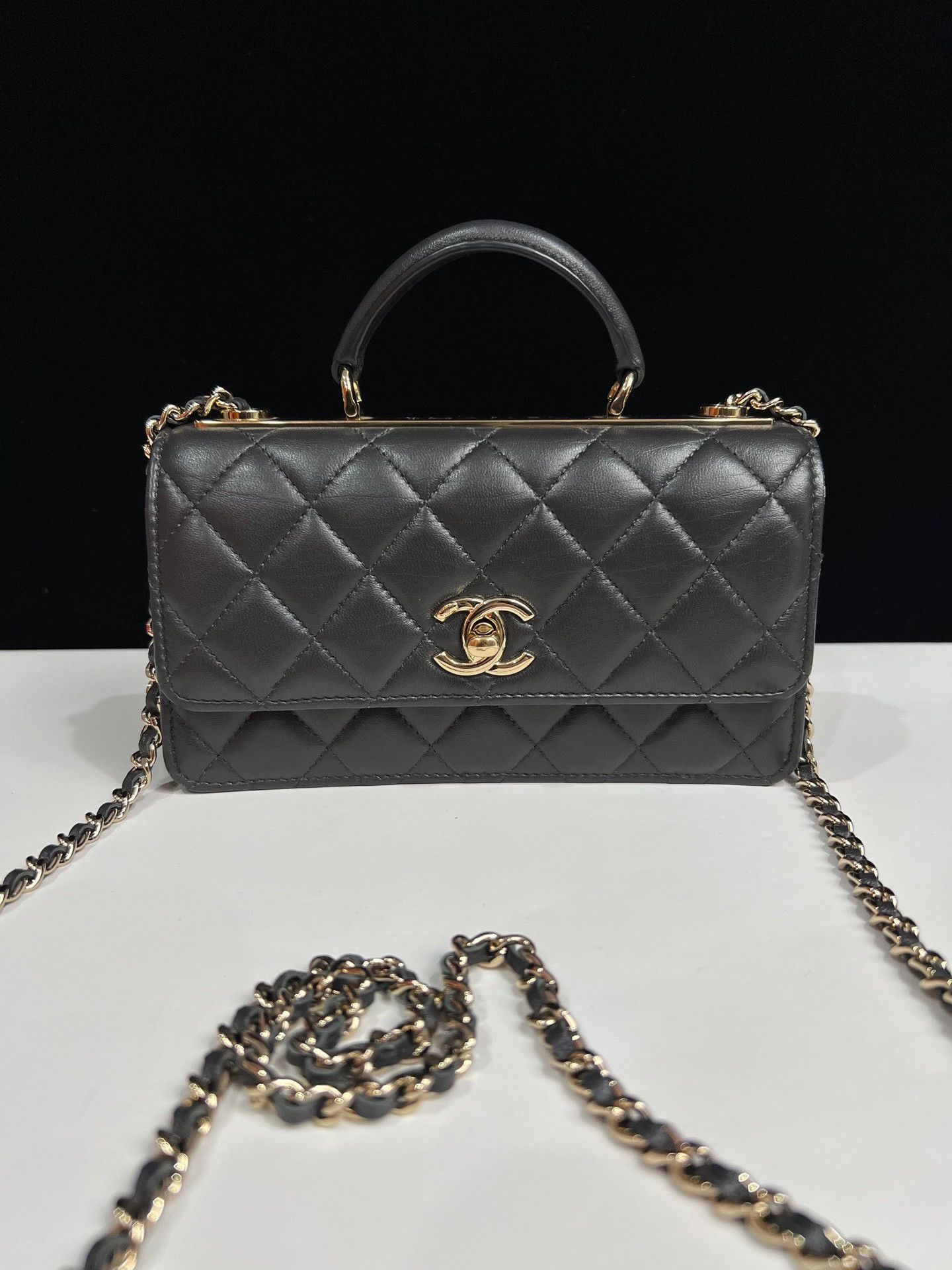 Chanel Pre-loved Bag Very good condition Size ONE SIZE - 2 Thumbnail