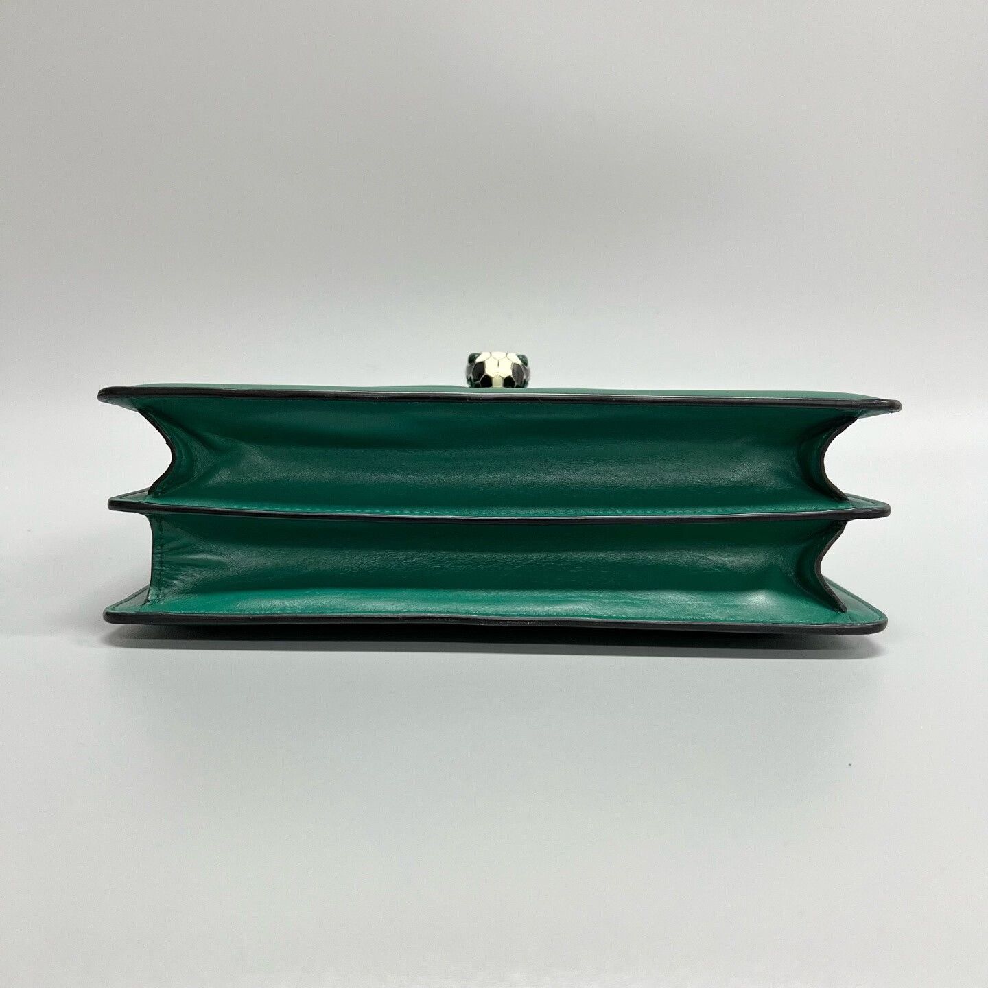 Bvlgari Pre-loved Bag Very good condition Size ONE SIZE - 3 Thumbnail