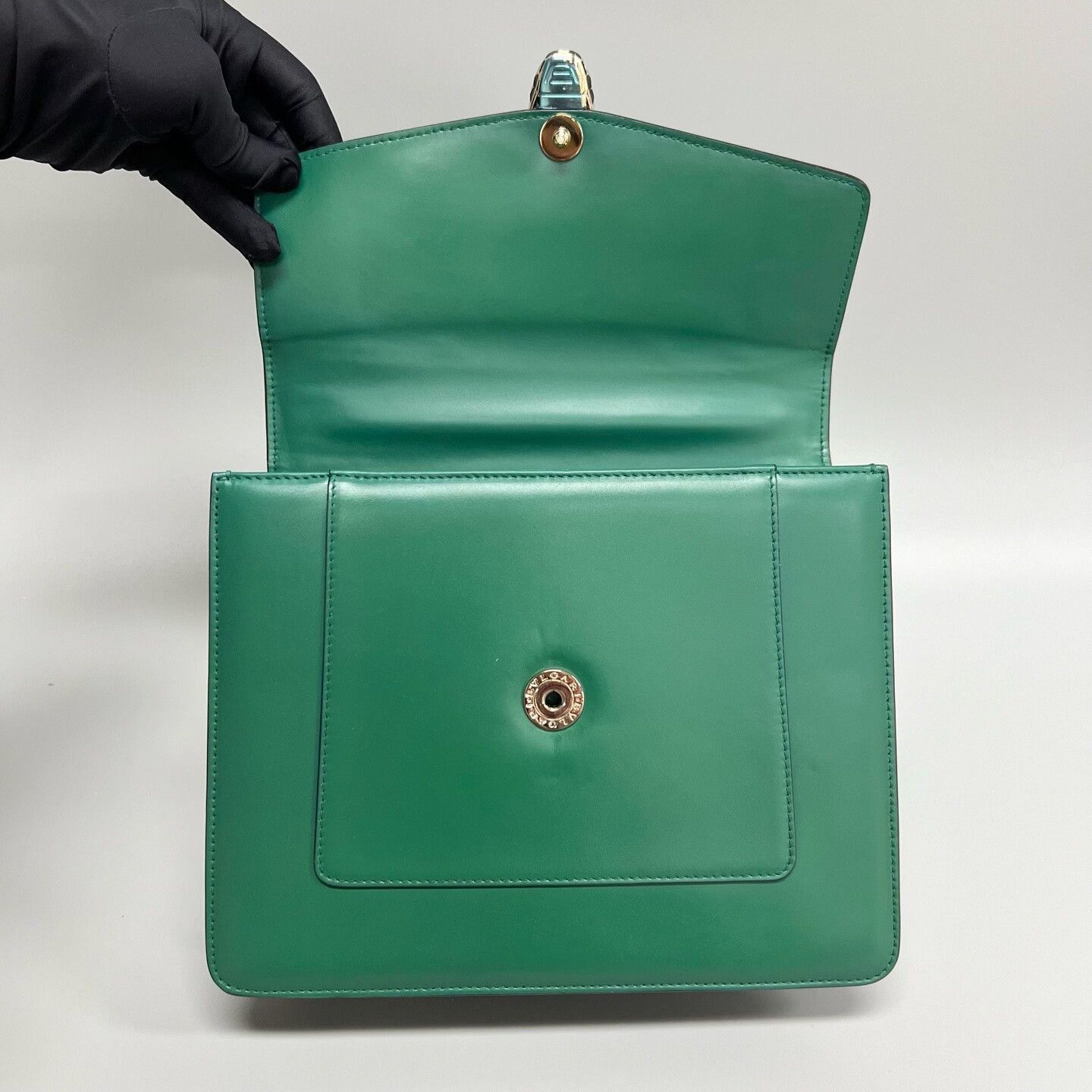 Bvlgari Pre-loved Bag Very good condition Size ONE SIZE - 8 Thumbnail
