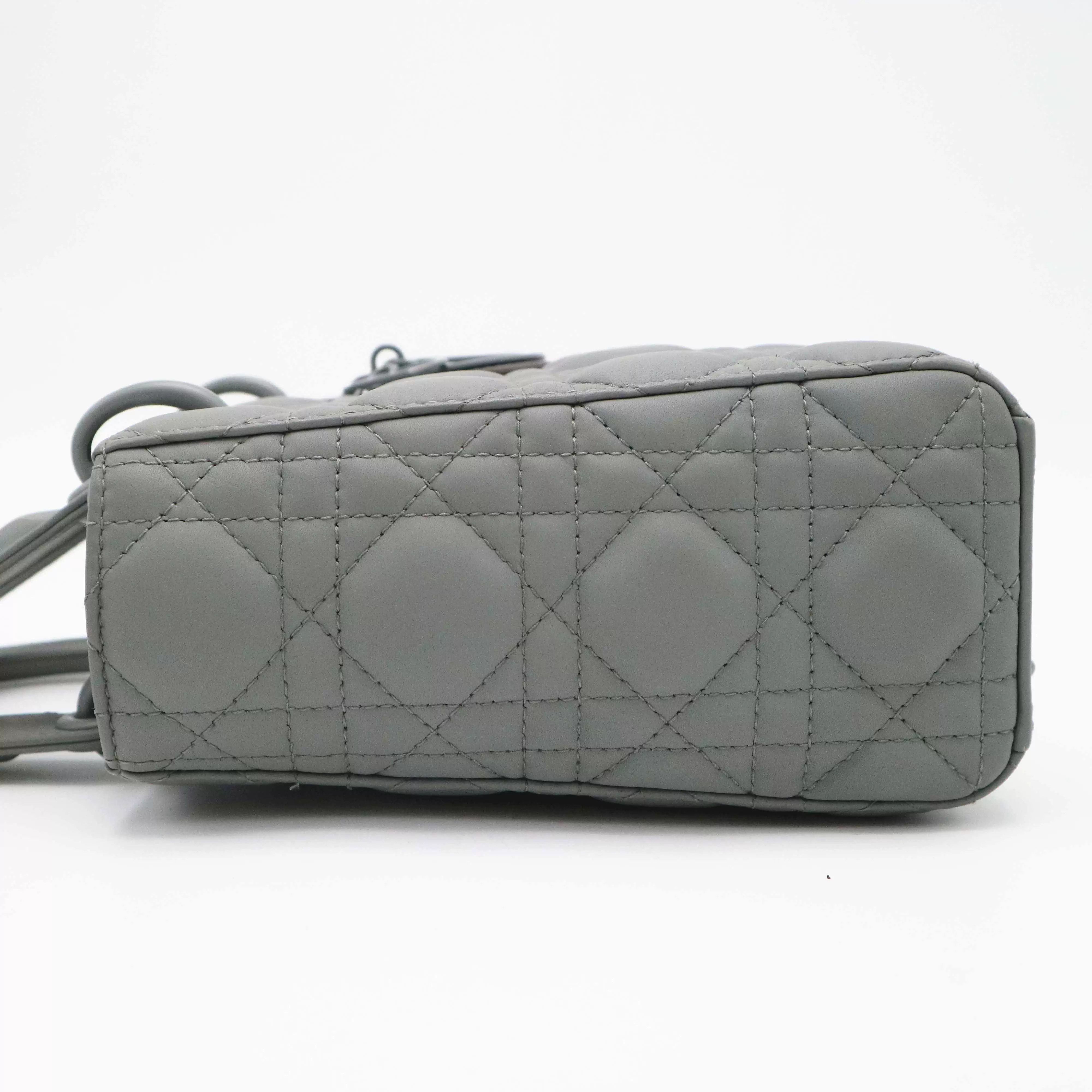 Dior Pre-loved Bag Very good condition Size ONE SIZE - 4 Thumbnail