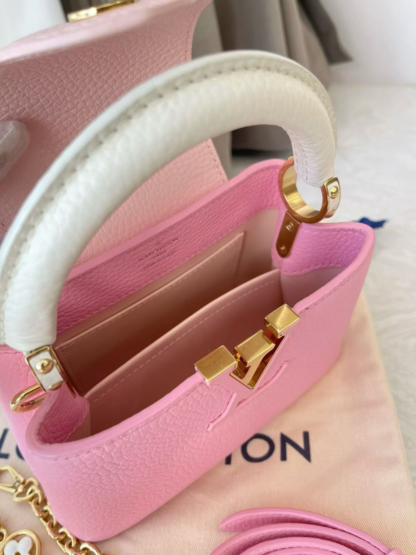 Louis Vuitton Pre-loved Bag Very good condition Size ONE SIZE - 9 Thumbnail