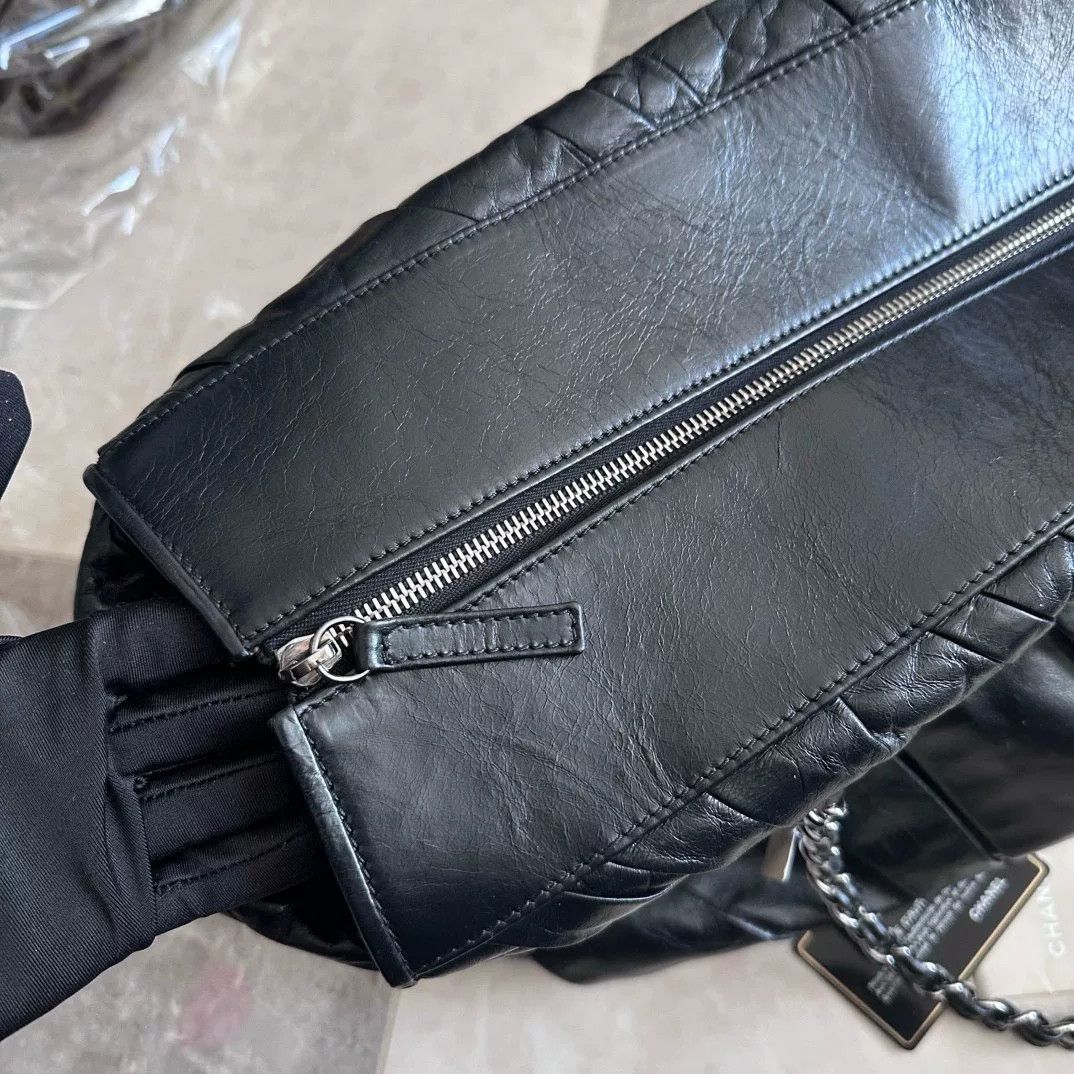 Chanel Pre-loved Bag Very good condition Size ONE SIZE - 4 Thumbnail