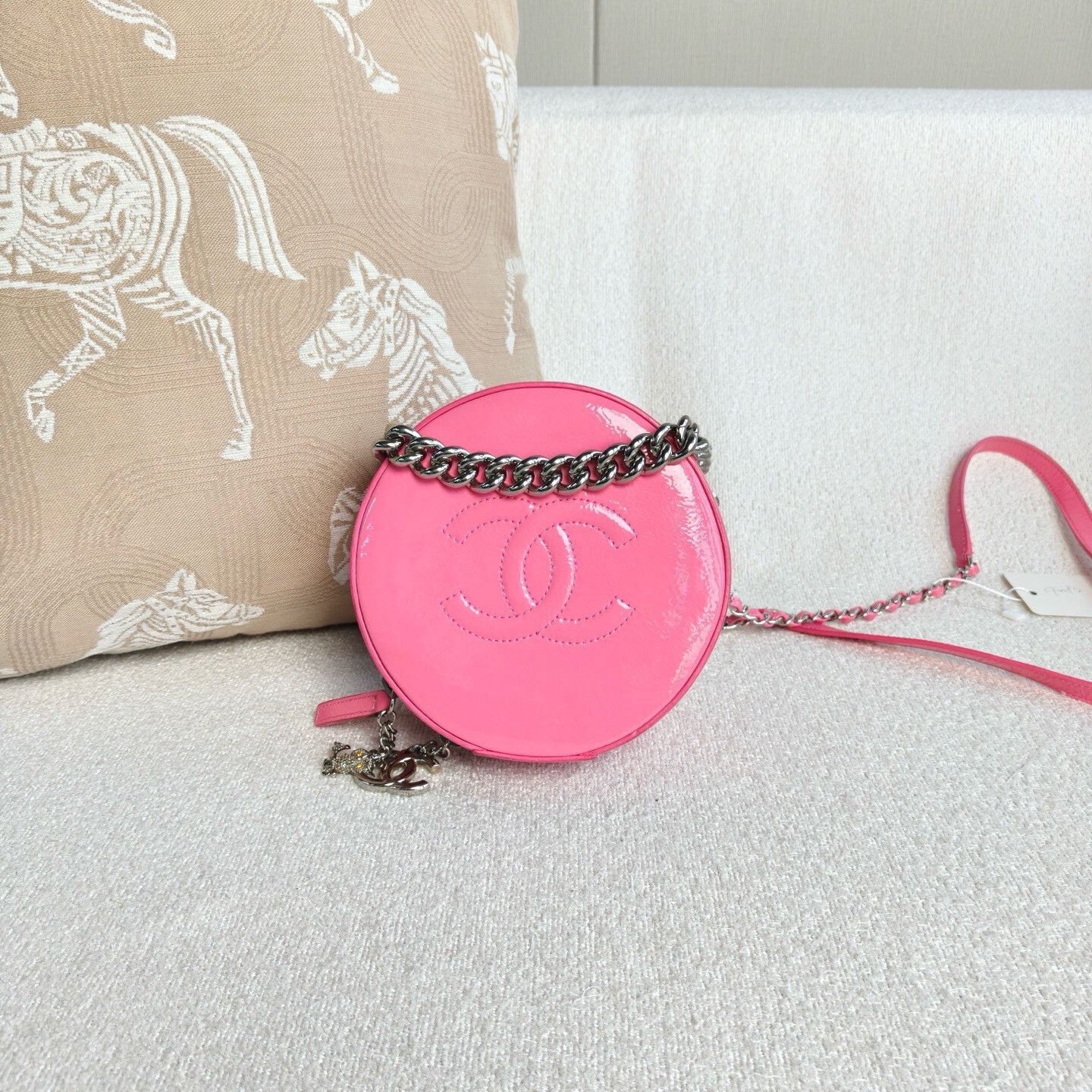 Chanel Pre-loved Bag Very good condition Size ONE SIZE - 2 Thumbnail