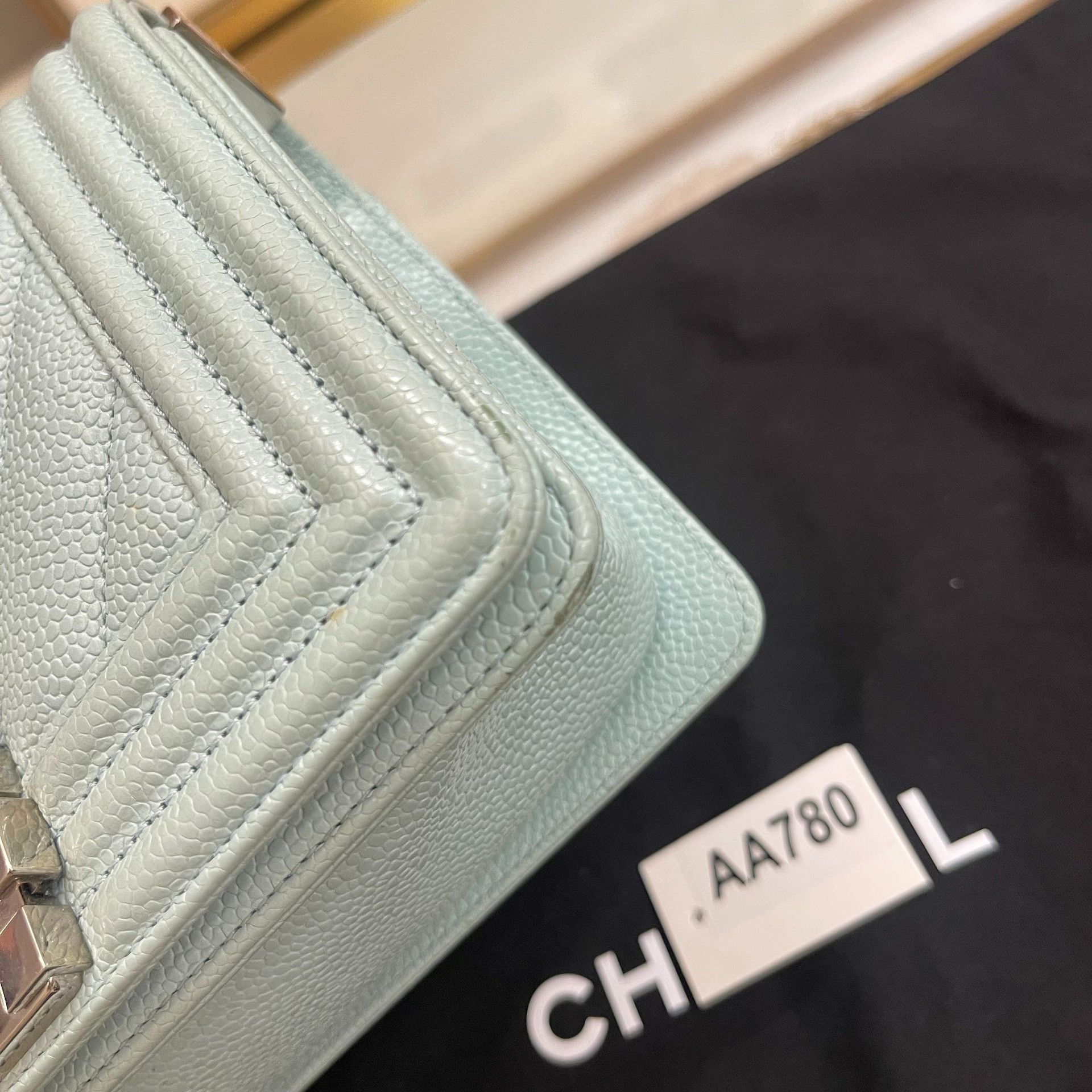 Chanel Pre-loved Bag Very good condition Size ONE SIZE - 4 Thumbnail