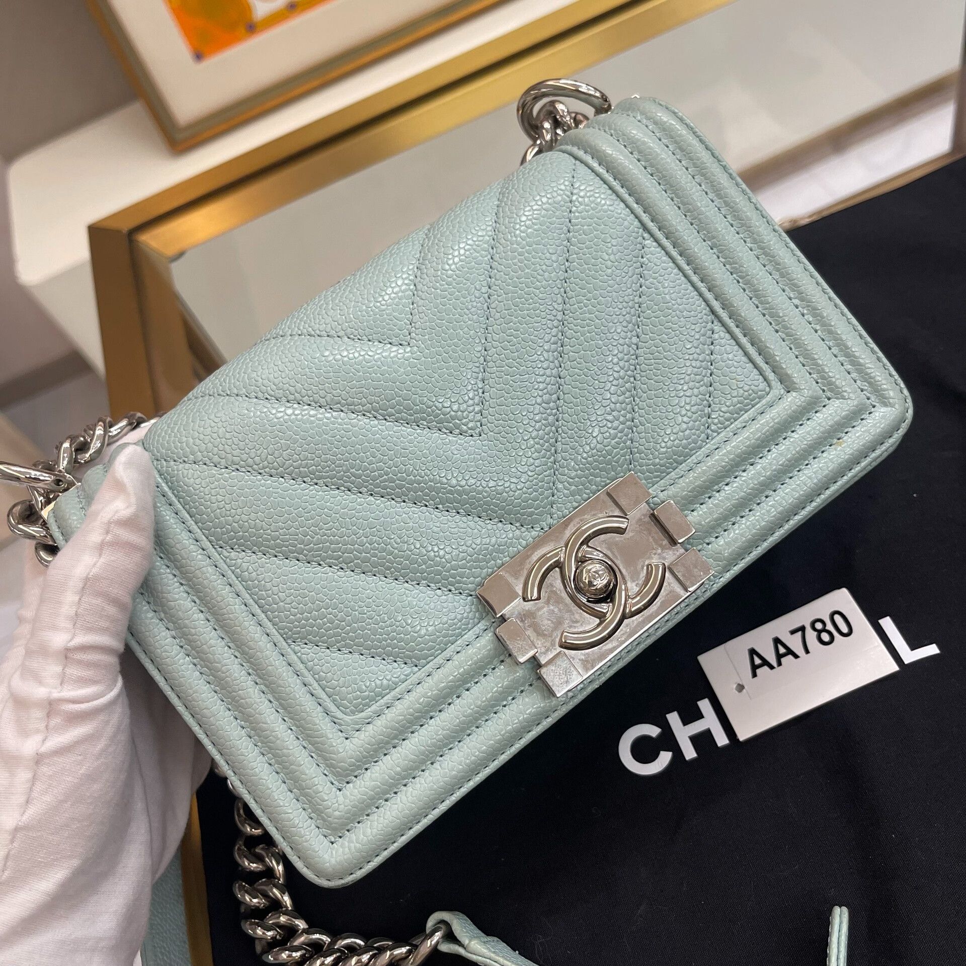 Chanel Pre-loved Bag Very good condition Size ONE SIZE - 2 Thumbnail