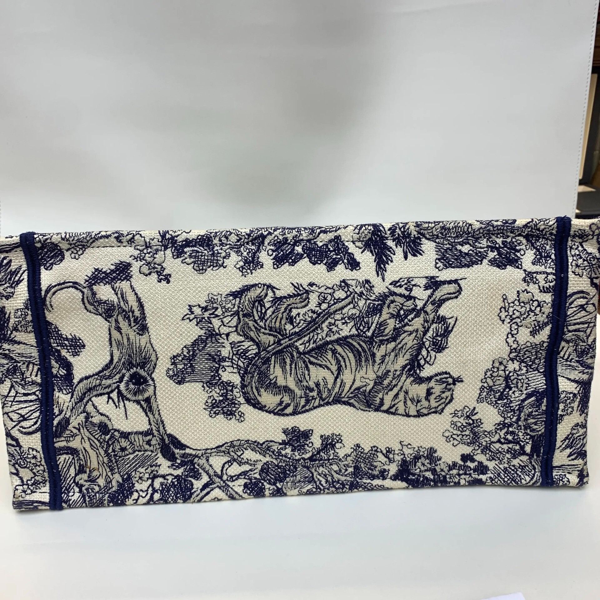 Dior Pre-loved Bag Very good condition Size ONE SIZE - 7 Thumbnail