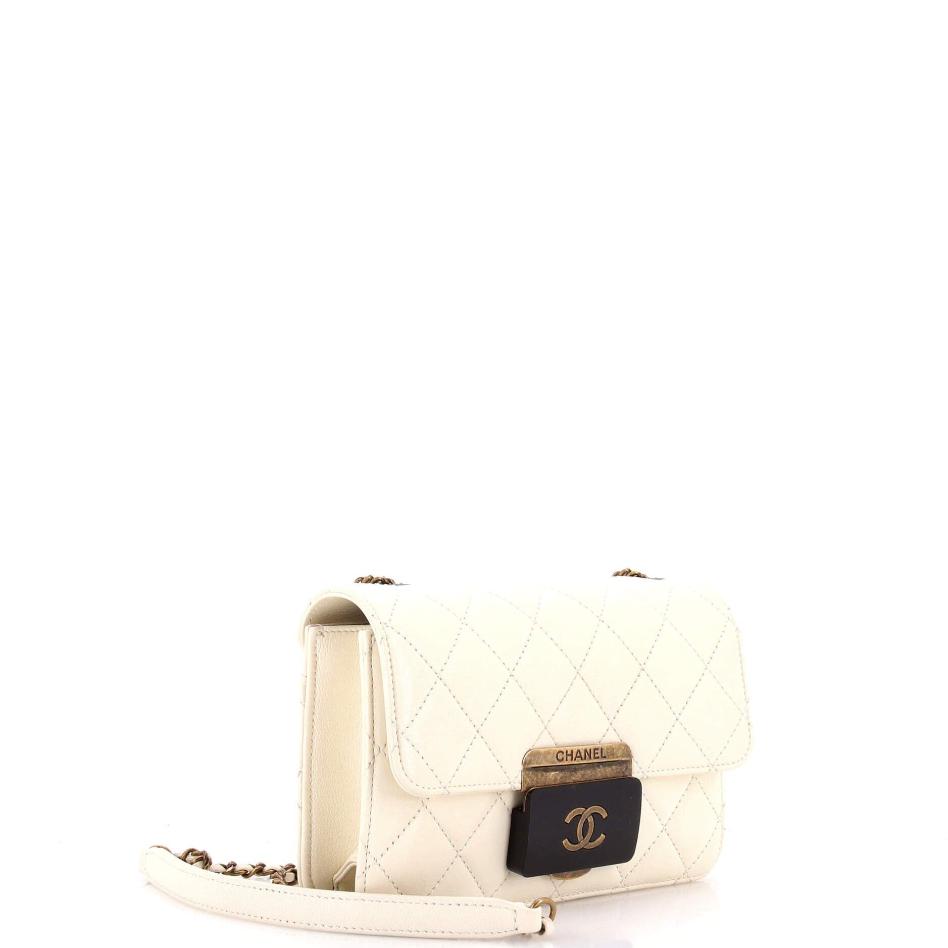 Chanel Beauty Lock Flap Bag Size ONE SIZE - 3 Thumbnail